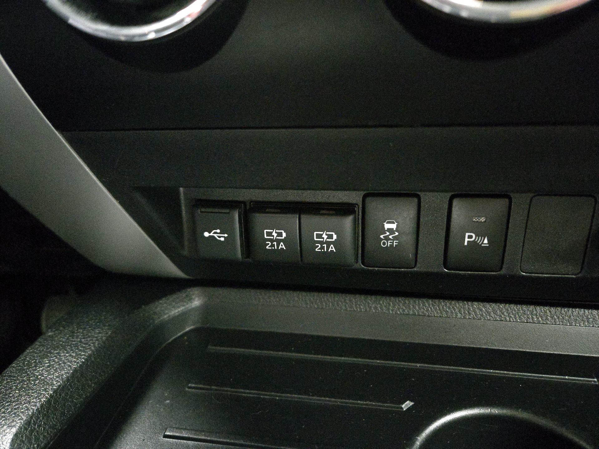 Thumbnail: 2021 Toyota Tundra - 18