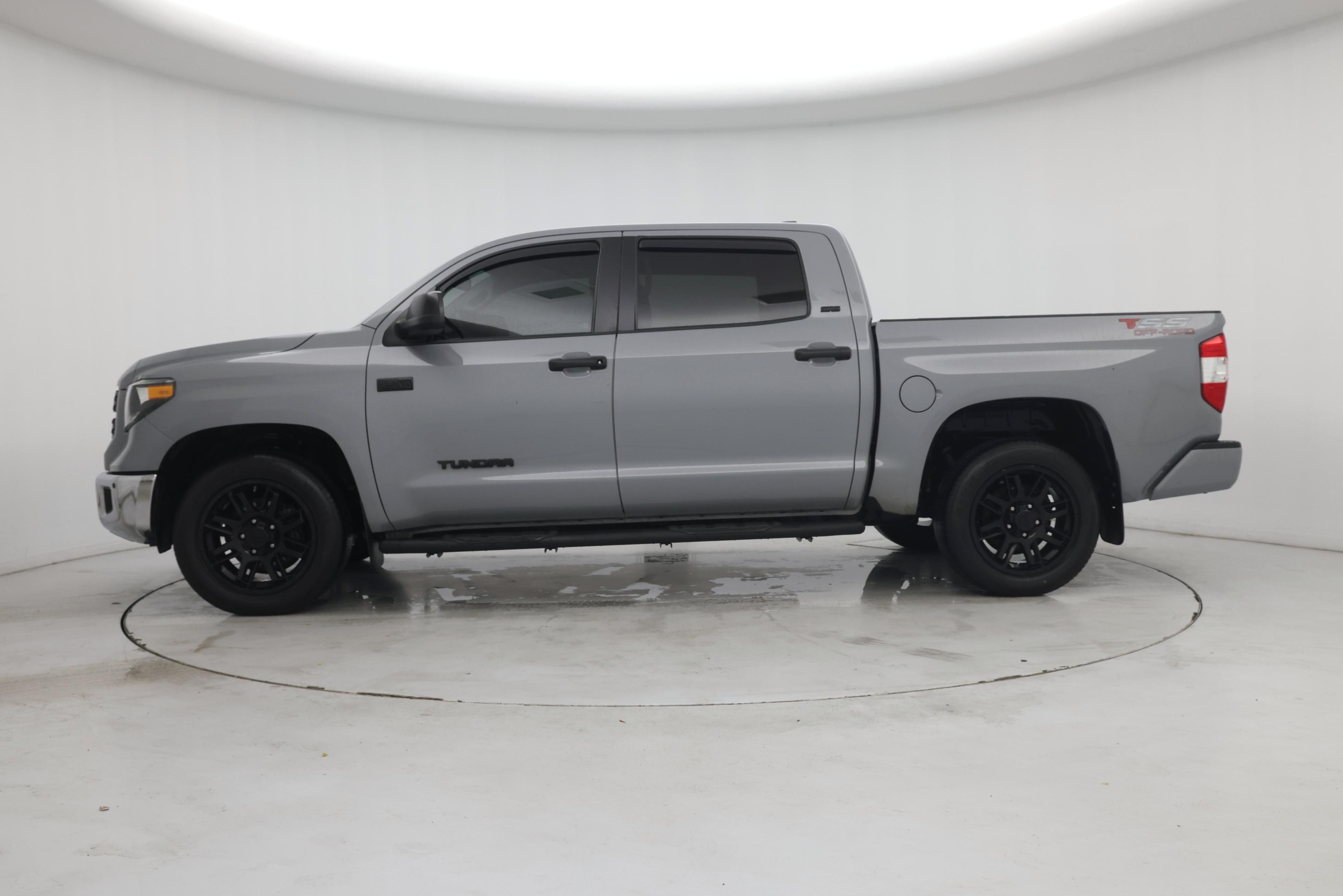 Thumbnail: 2021 Toyota Tundra - 3