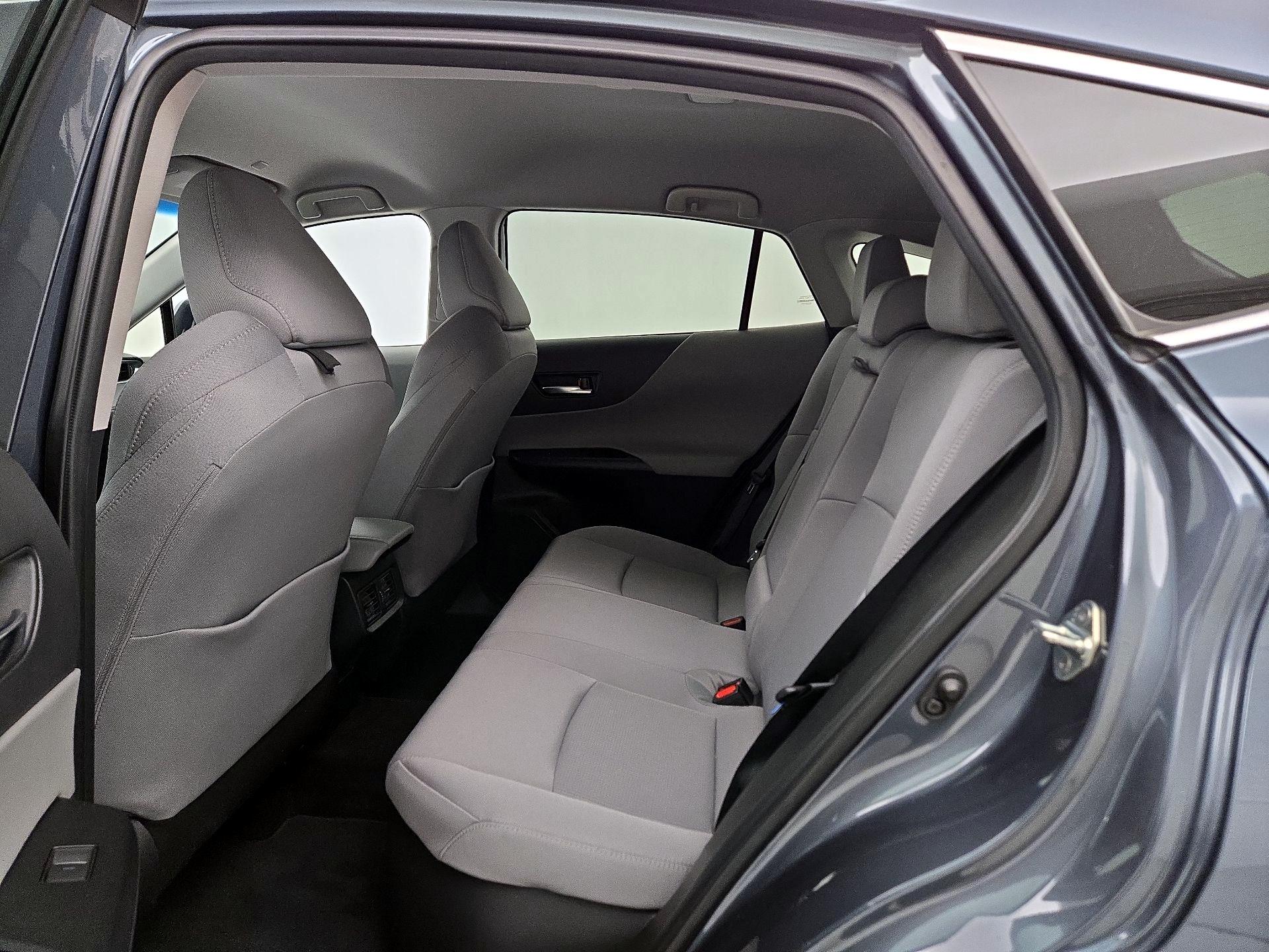 Thumbnail: 2023 Toyota Venza - 19