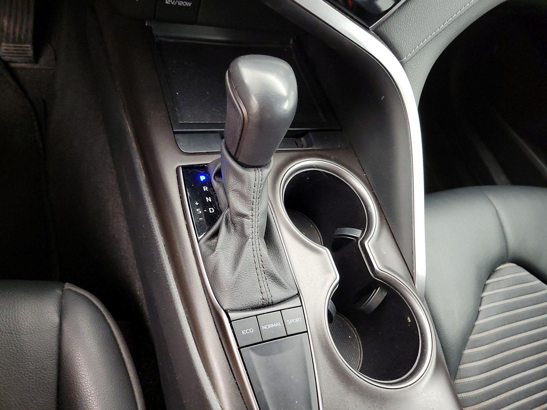 Thumbnail: 2024 Toyota Camry - 17