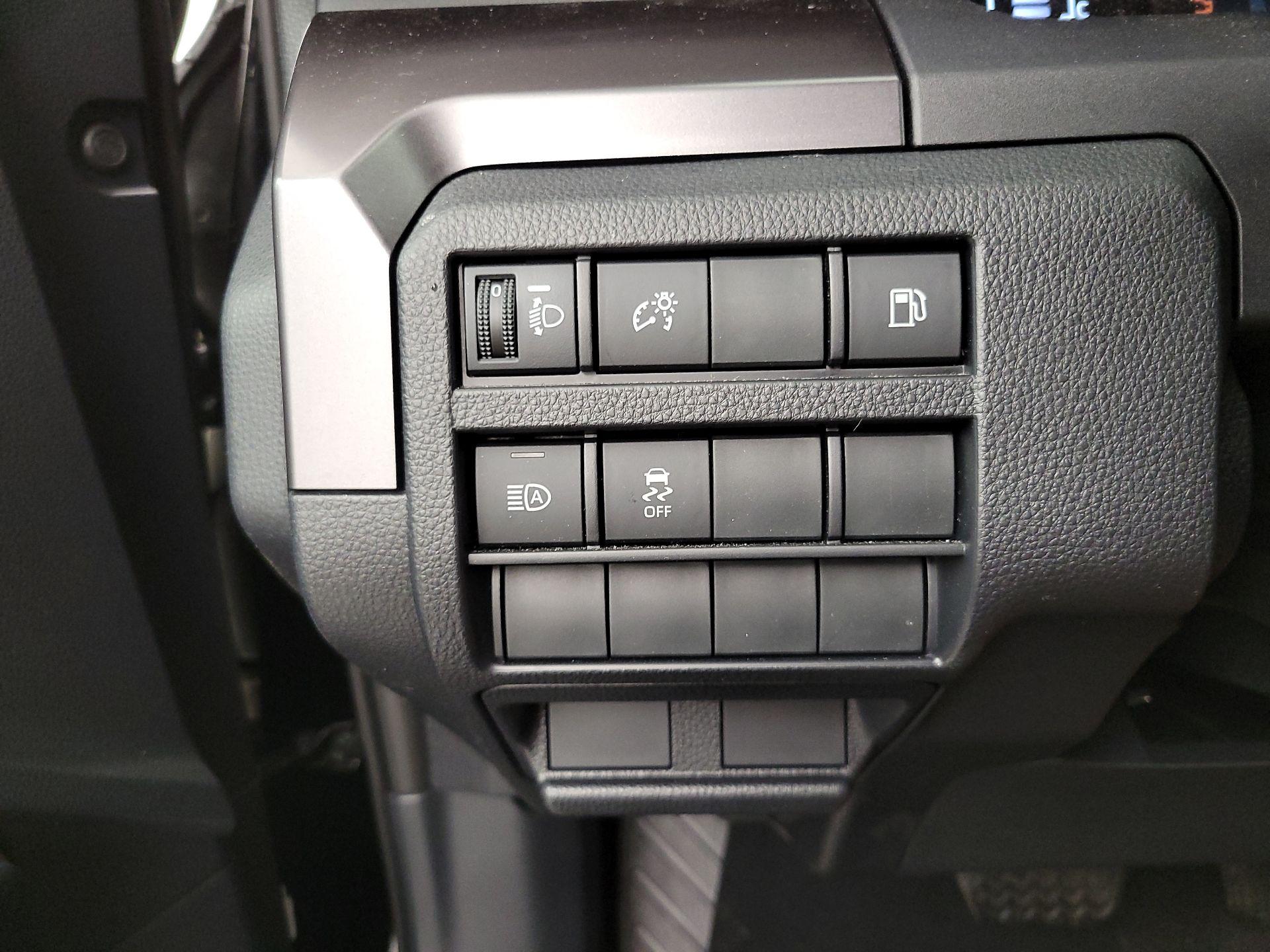 Thumbnail: 2025 Toyota 4Runner - 13