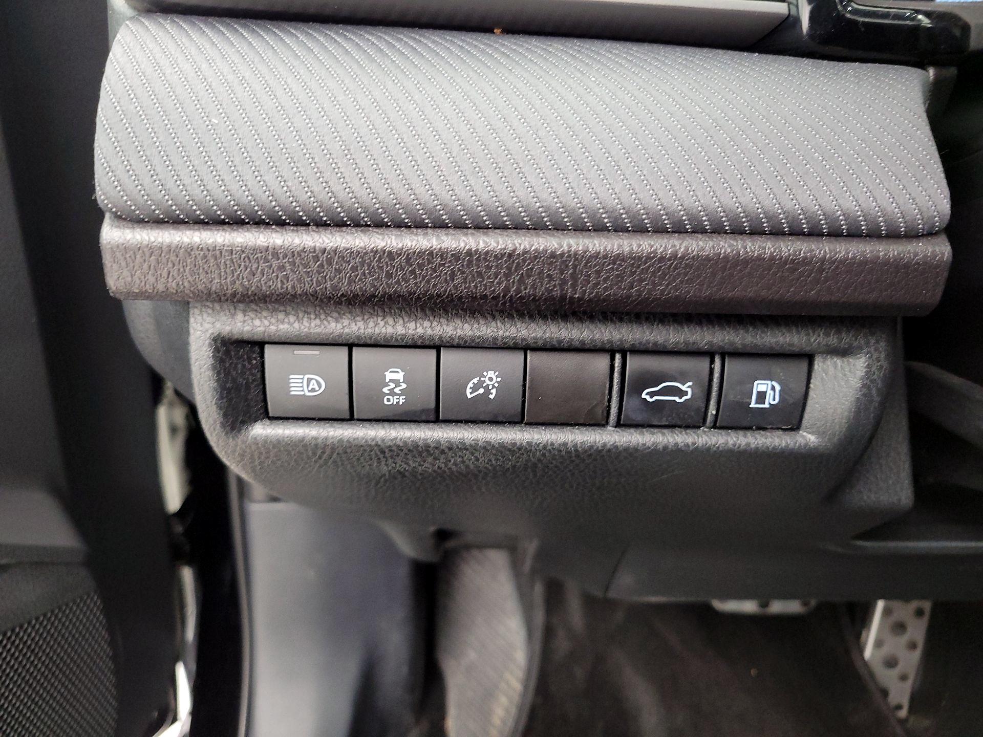 Thumbnail: 2025 Toyota Camry - 13