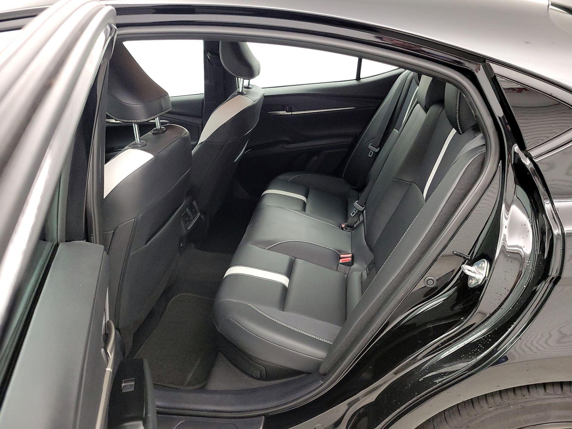 Thumbnail: 2025 Toyota Camry - 19