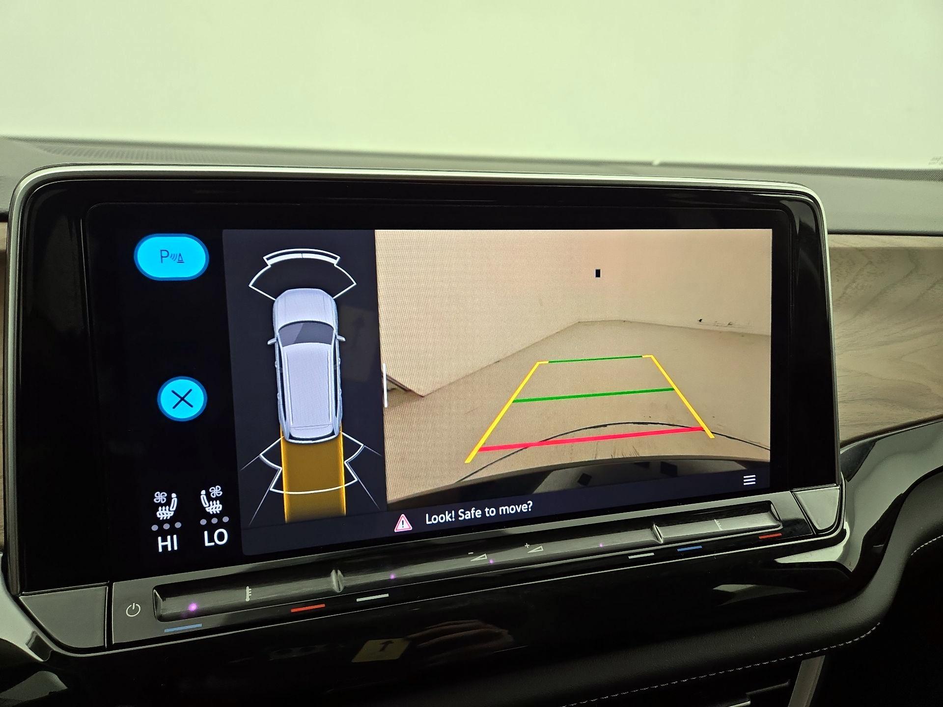 Thumbnail: 2025 Volkswagen Atlas - 14