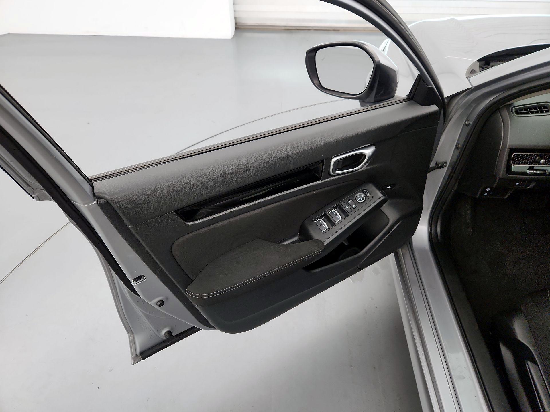 Thumbnail: 2023 Honda Civic - 12