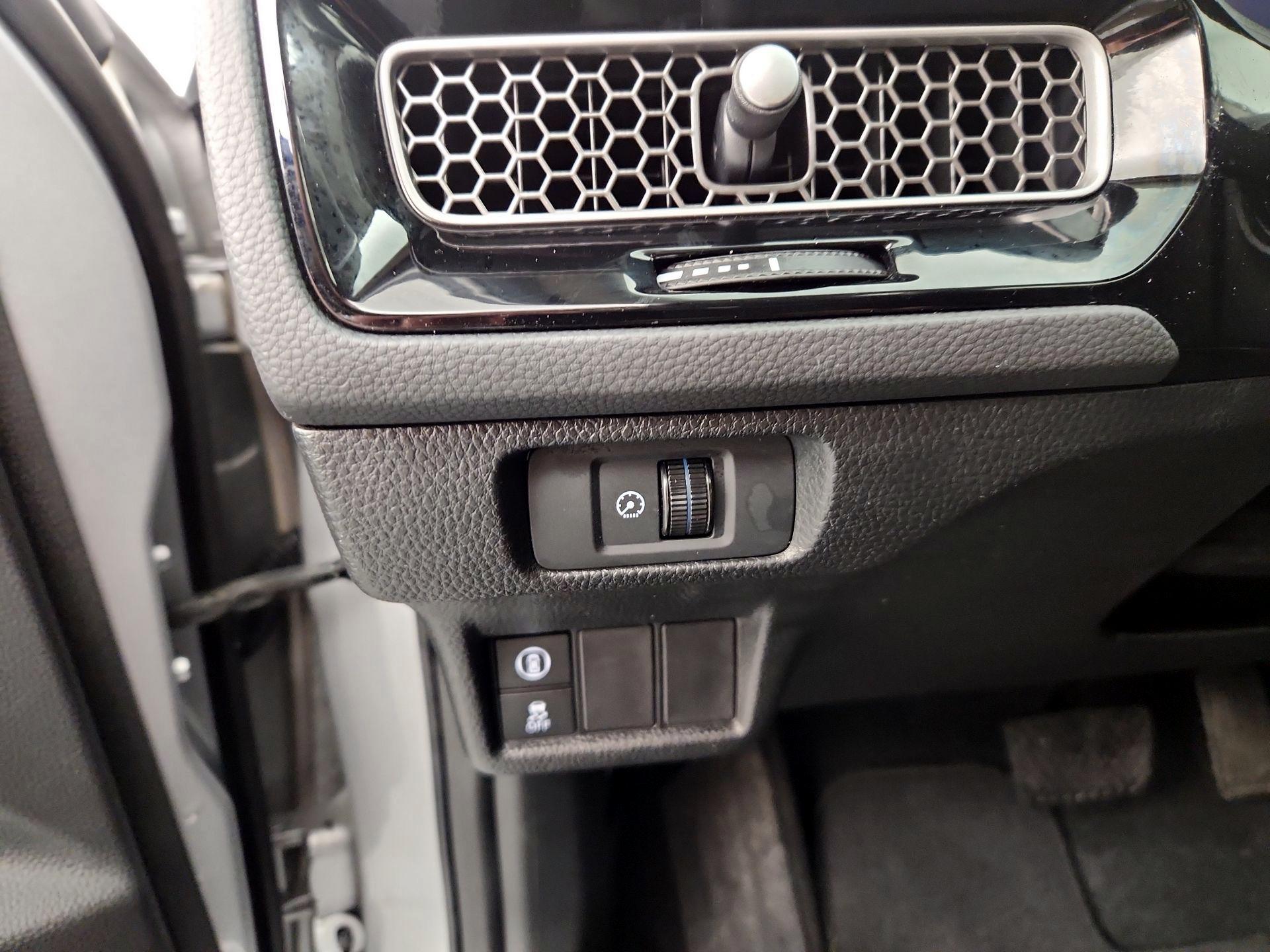 Thumbnail: 2023 Honda Civic - 13