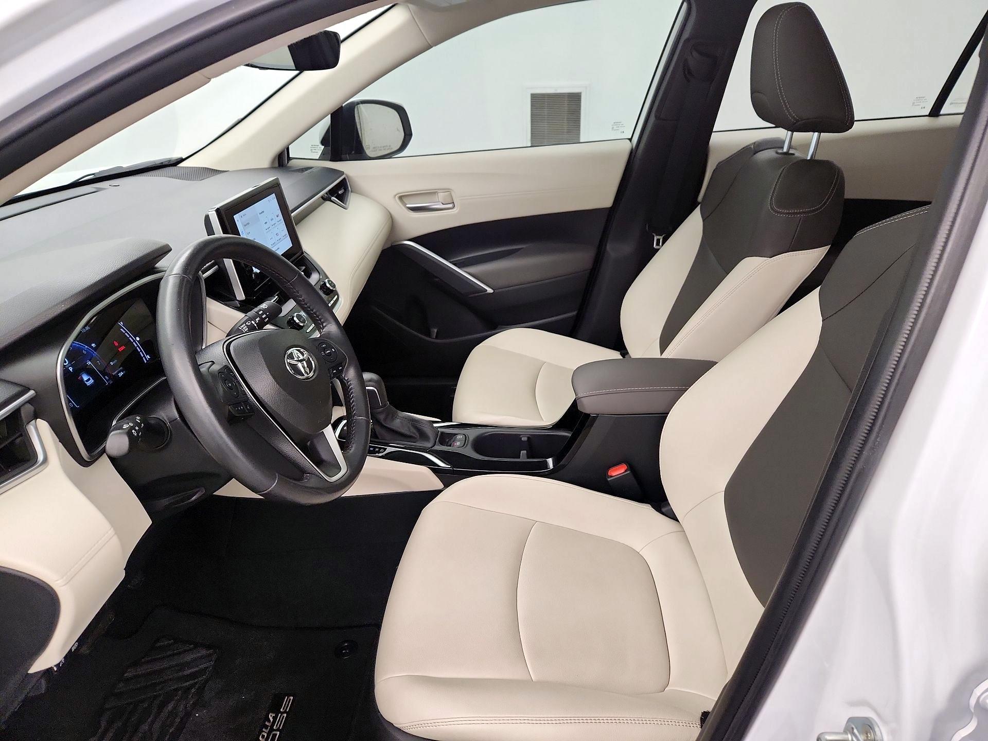 Thumbnail: 2023 Toyota Corolla Cross - 11