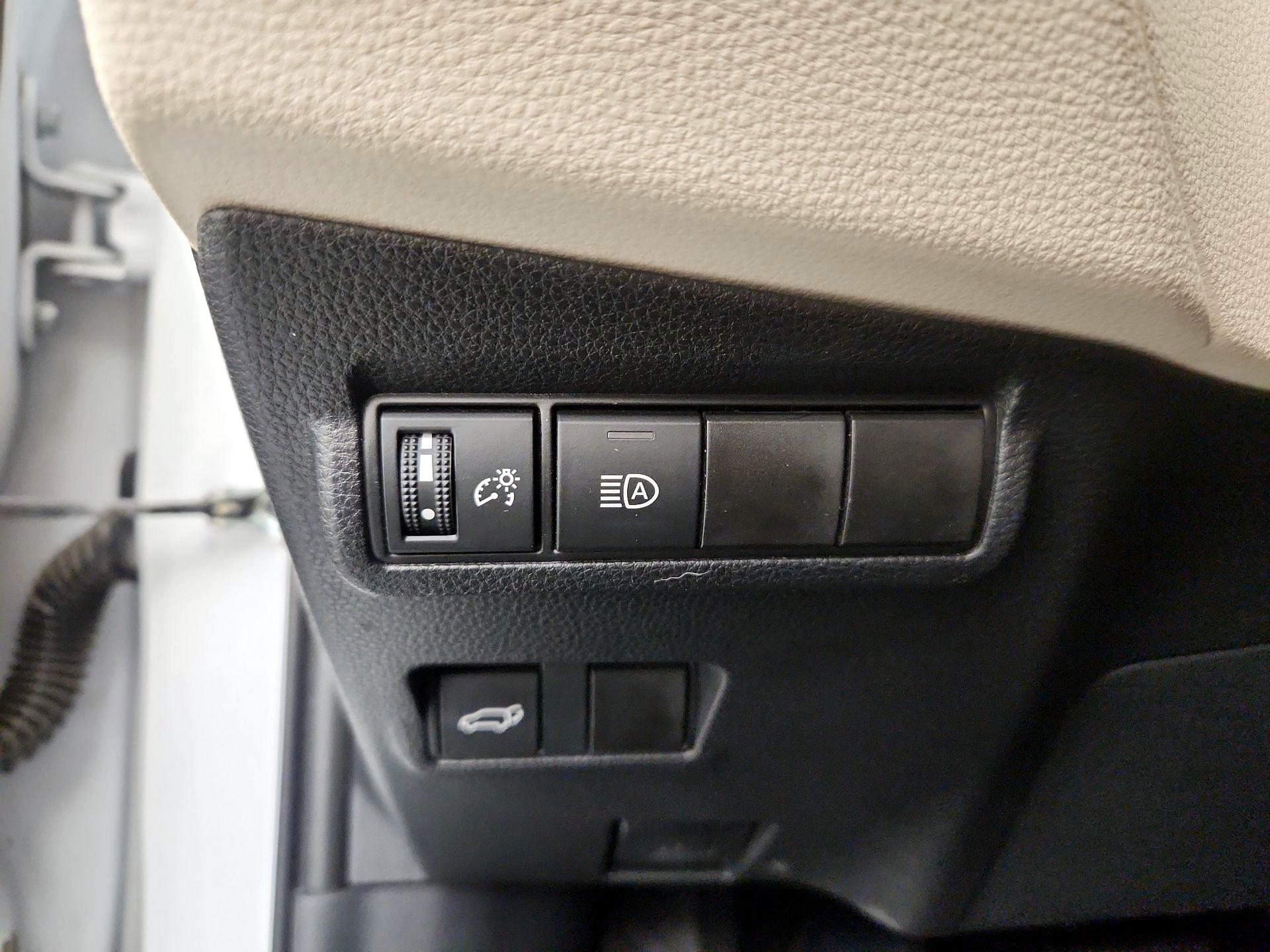 Thumbnail: 2023 Toyota Corolla Cross - 13