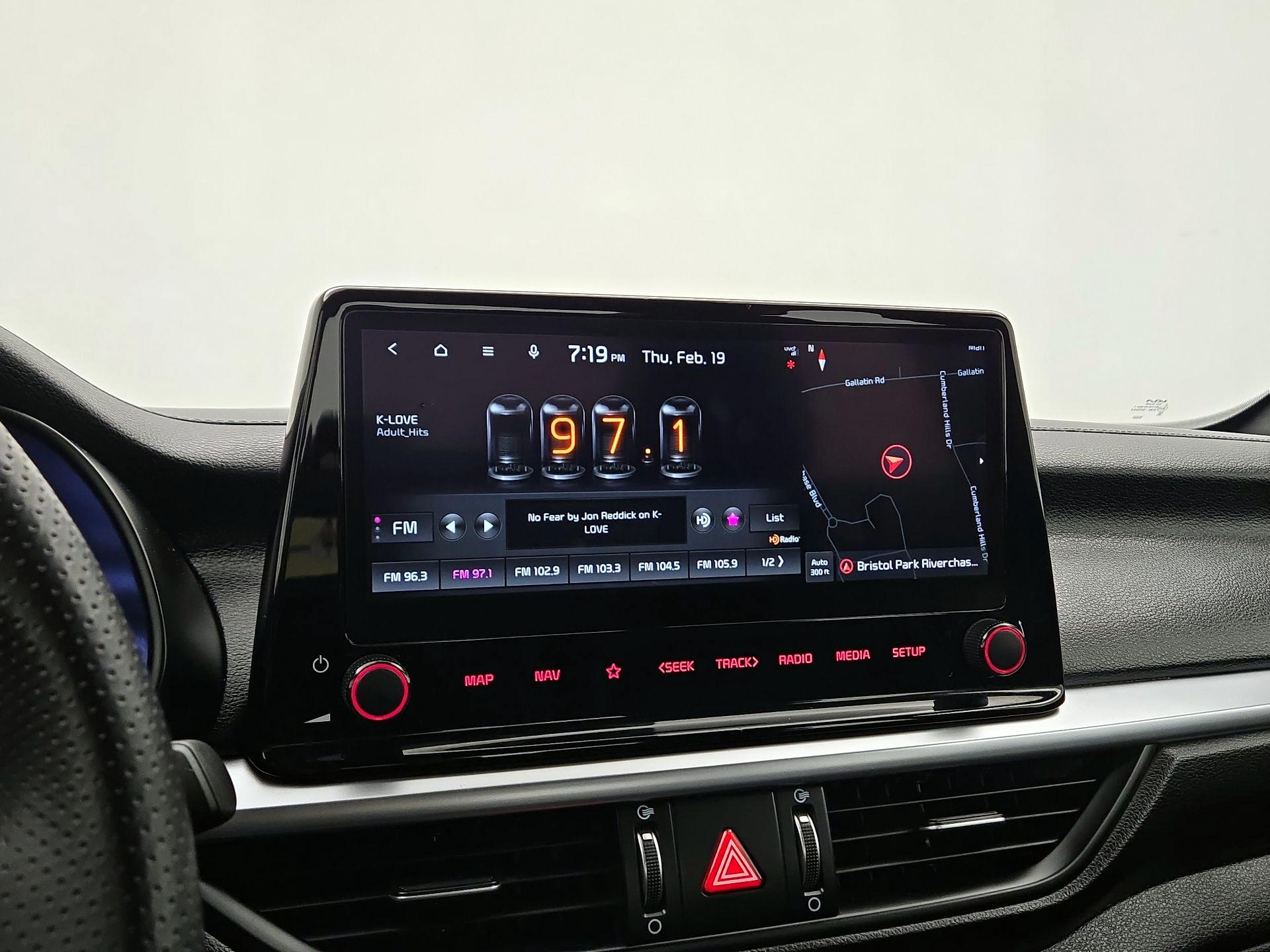 Thumbnail: 2022 Kia Forte - 16