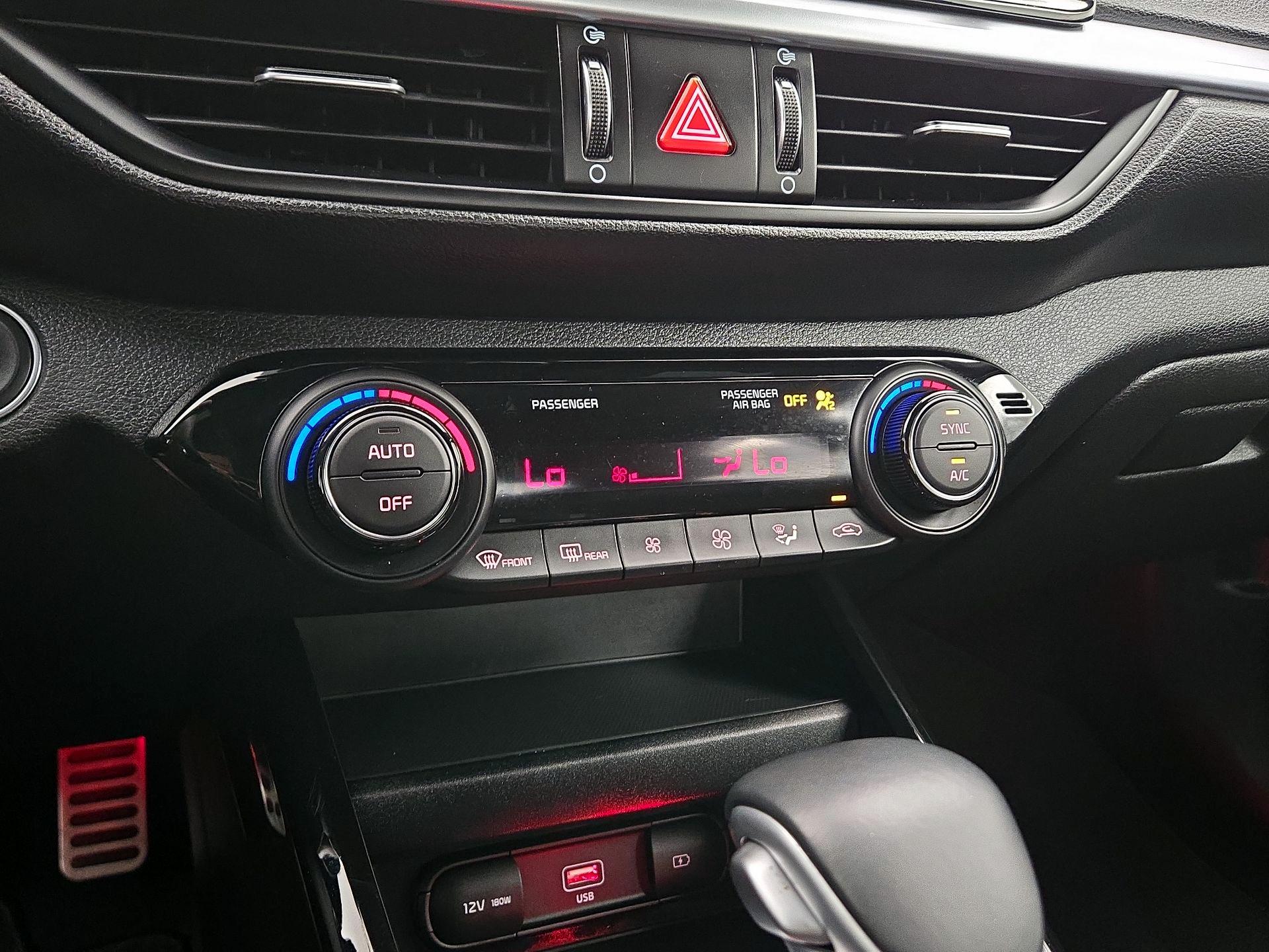 Thumbnail: 2022 Kia Forte - 17