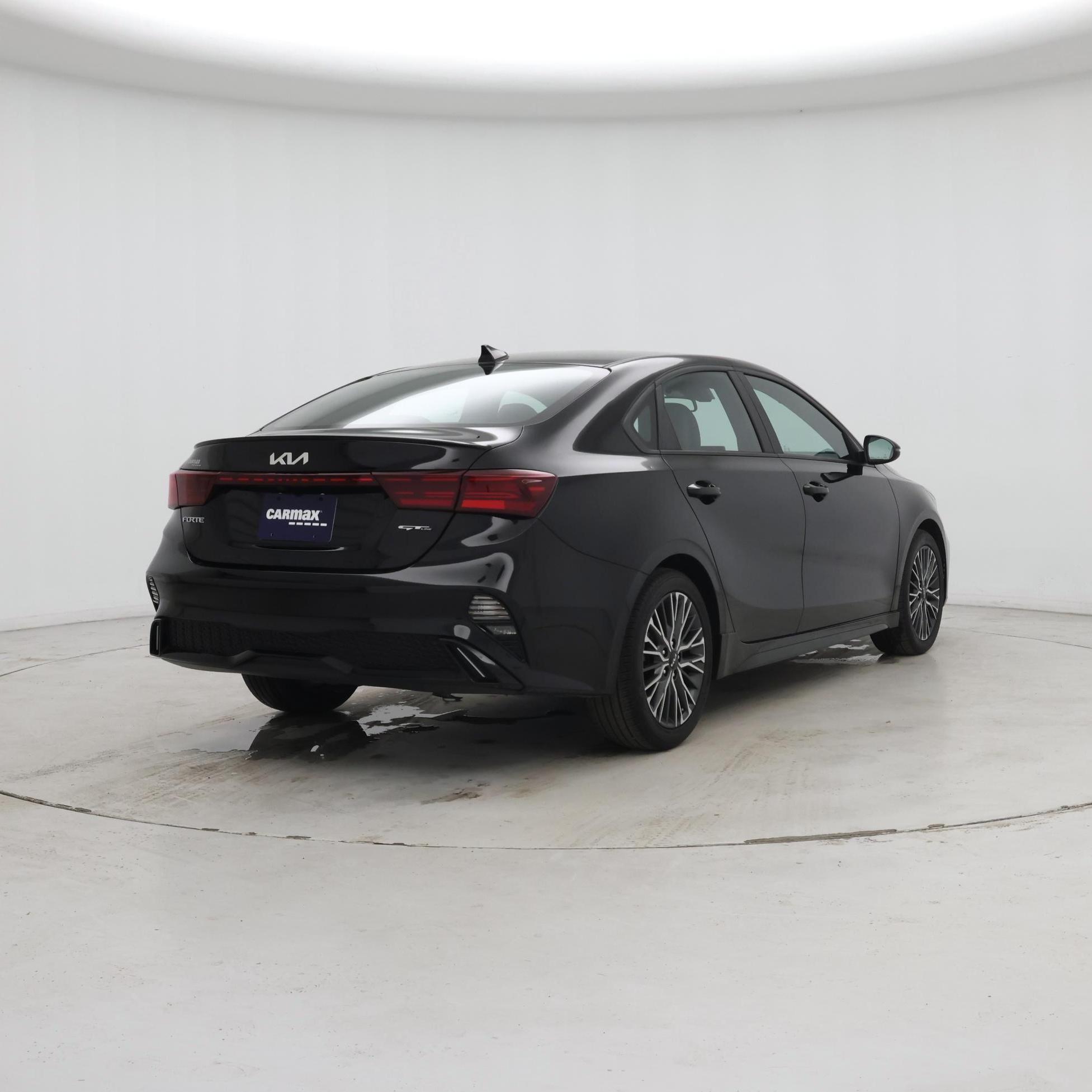 Thumbnail: 2022 Kia Forte - 8