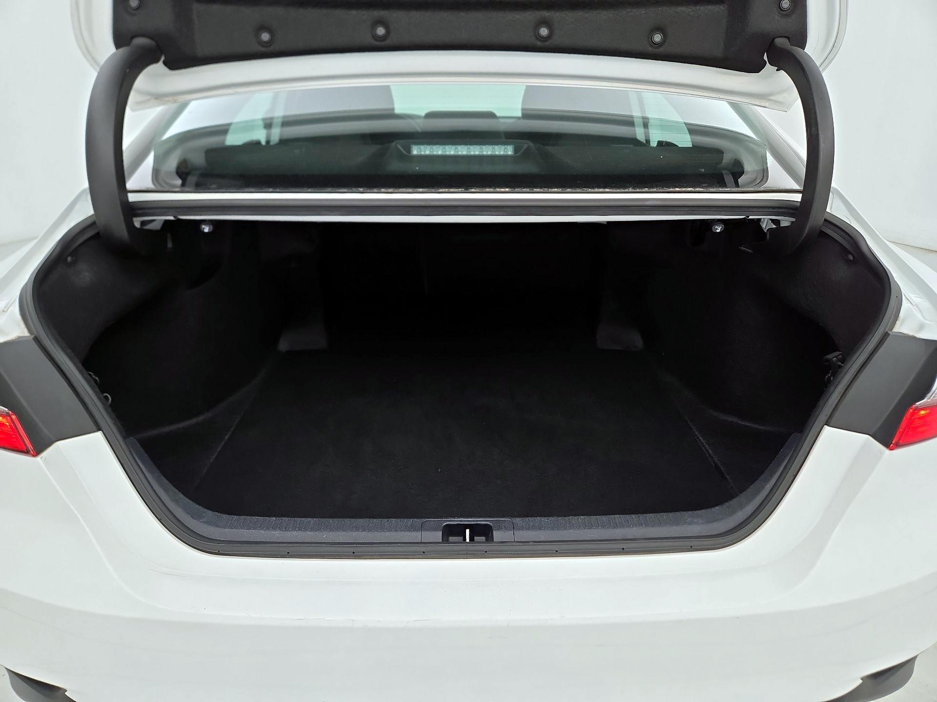 Thumbnail: 2024 Toyota Camry - 20