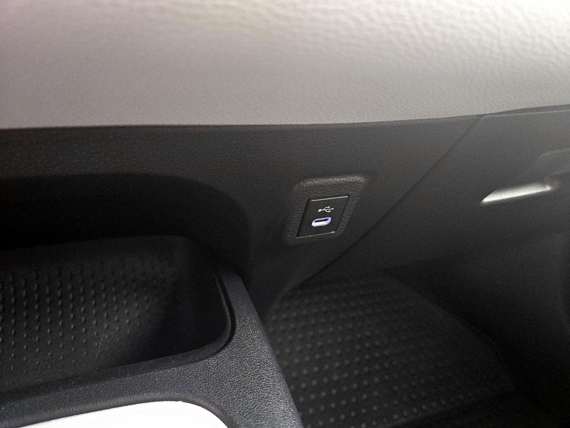 Thumbnail: 2023 Toyota Corolla - 19