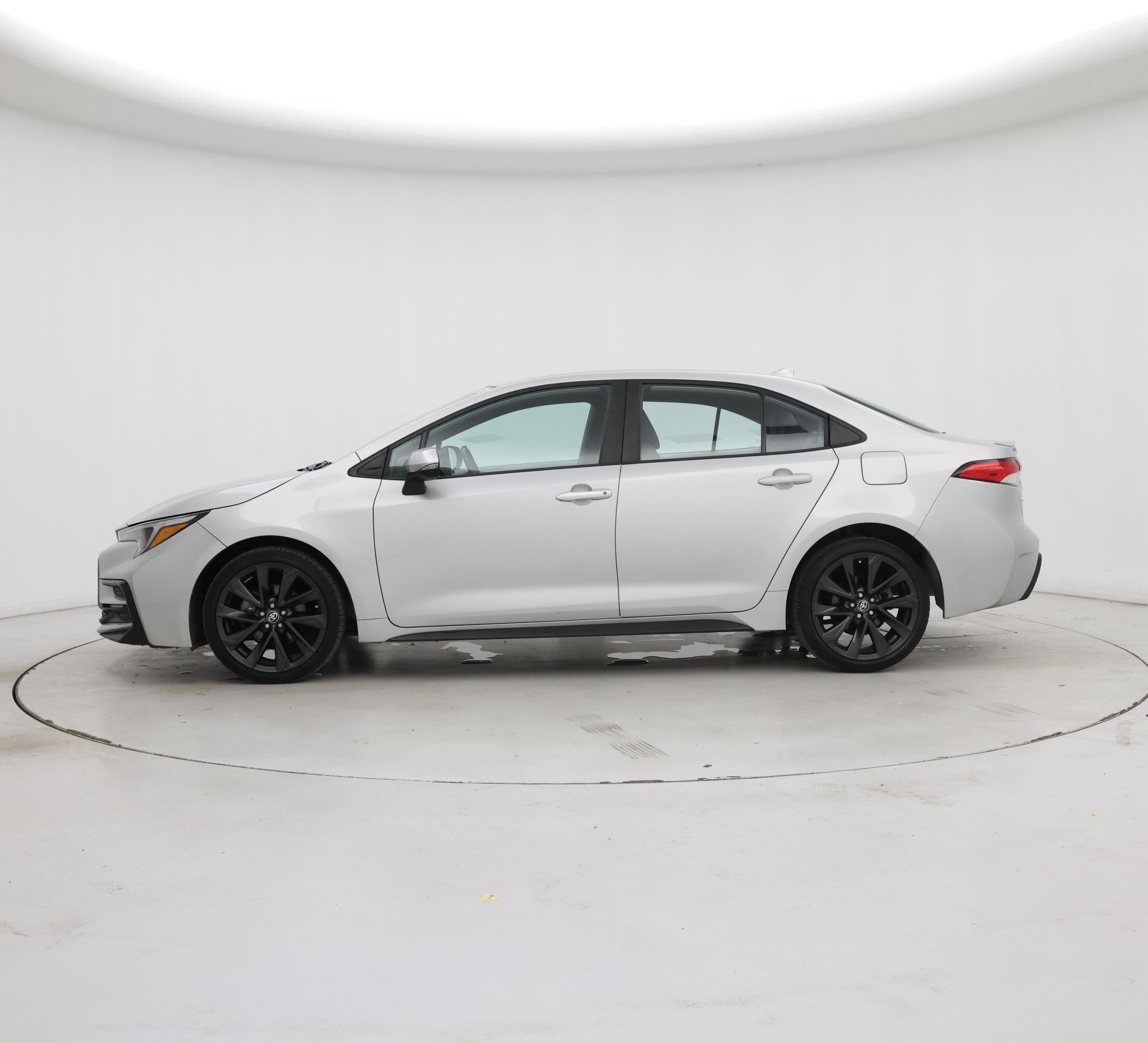 Thumbnail: 2023 Toyota Corolla - 3