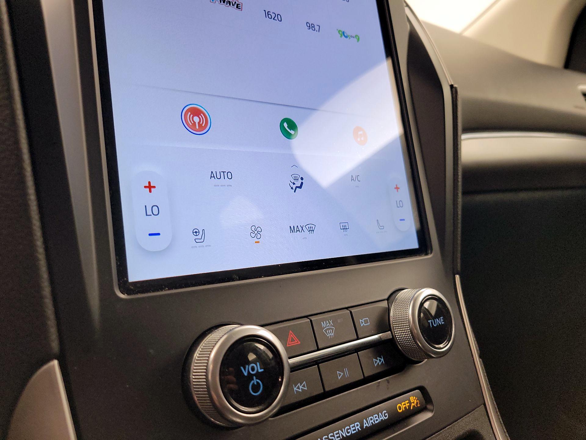 Thumbnail: 2022 Ford Edge - 16