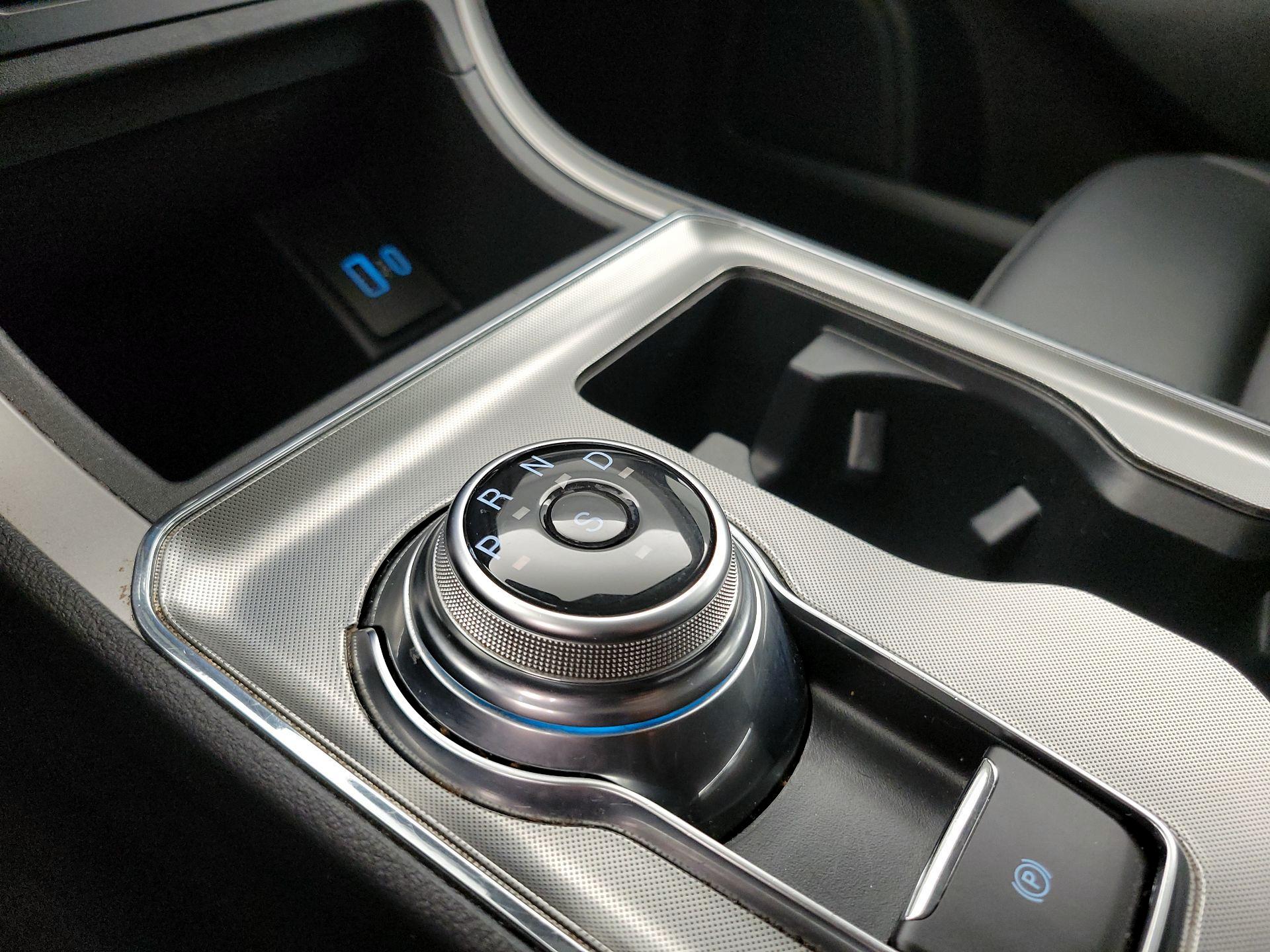 Thumbnail: 2022 Ford Edge - 17