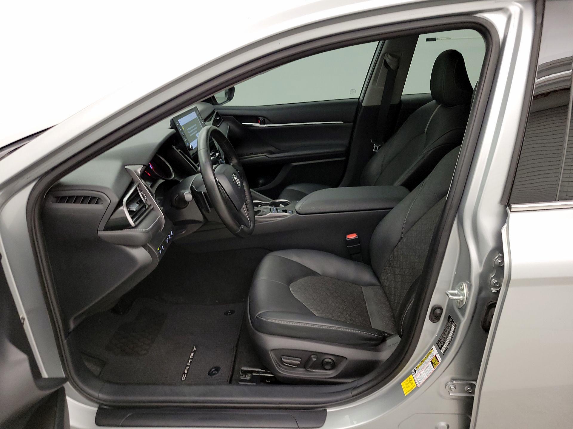 Thumbnail: 2021 Toyota Camry - 11