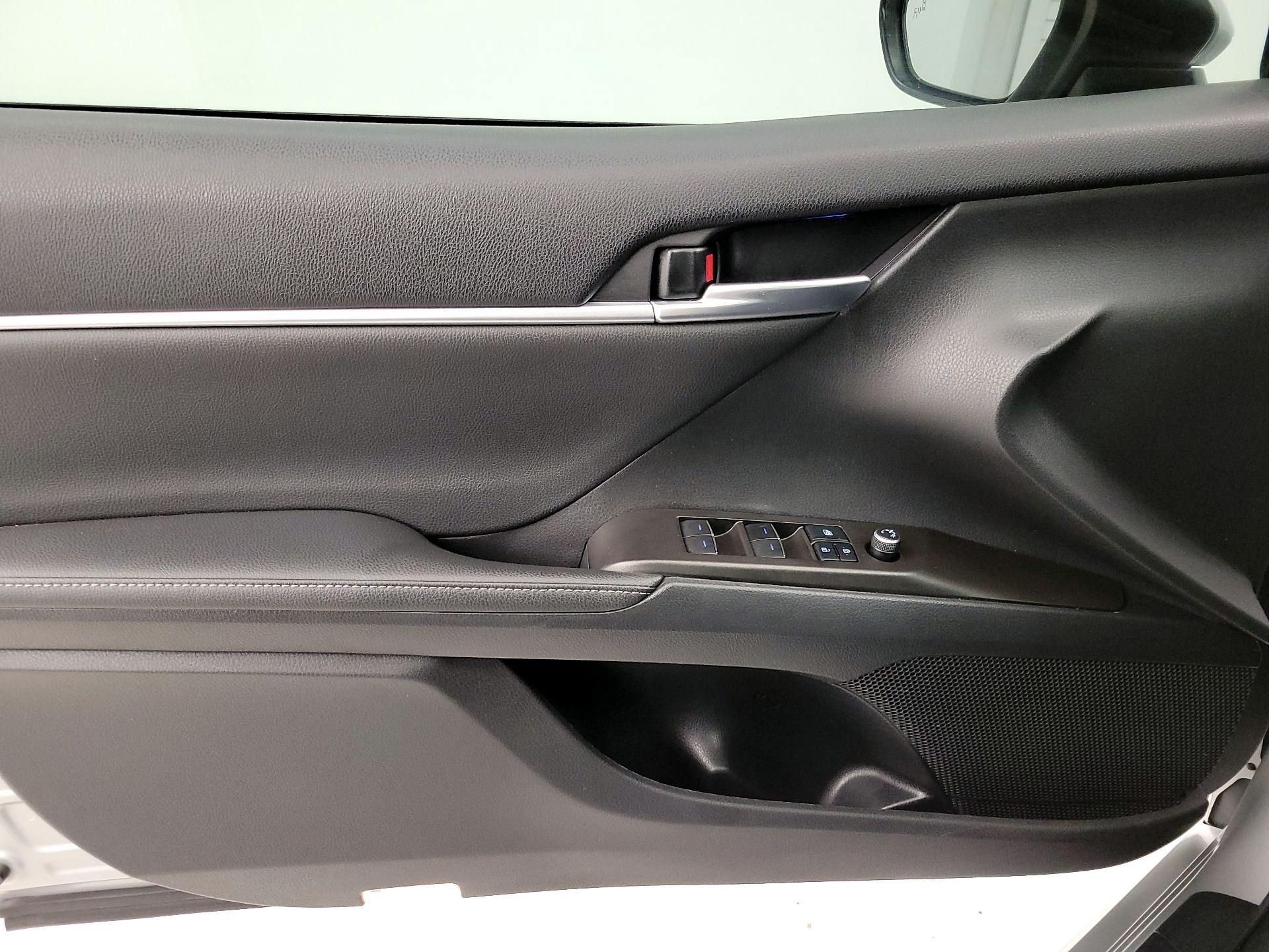 Thumbnail: 2021 Toyota Camry - 12