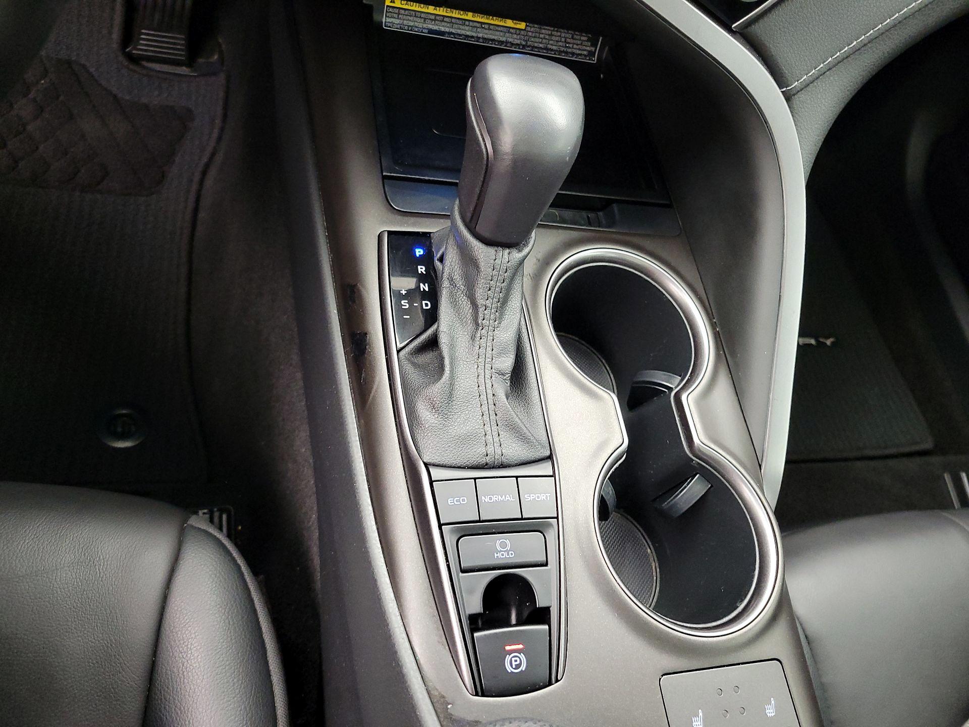 Thumbnail: 2021 Toyota Camry - 17