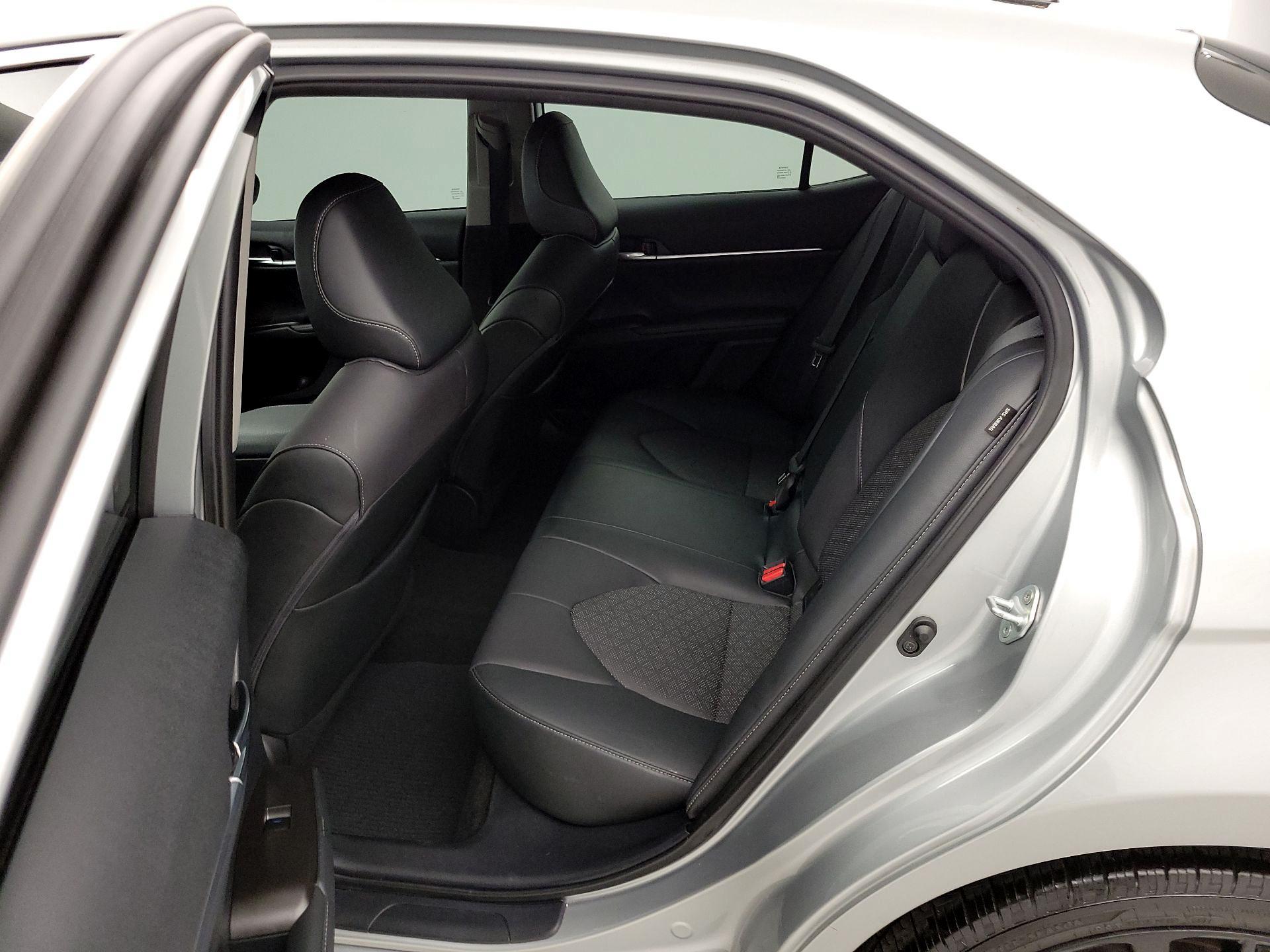 Thumbnail: 2021 Toyota Camry - 20