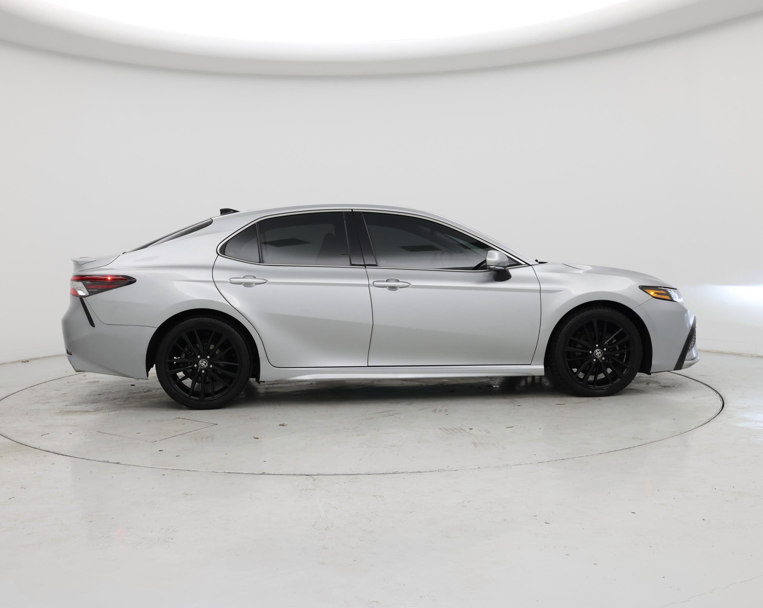 Thumbnail: 2021 Toyota Camry - 7