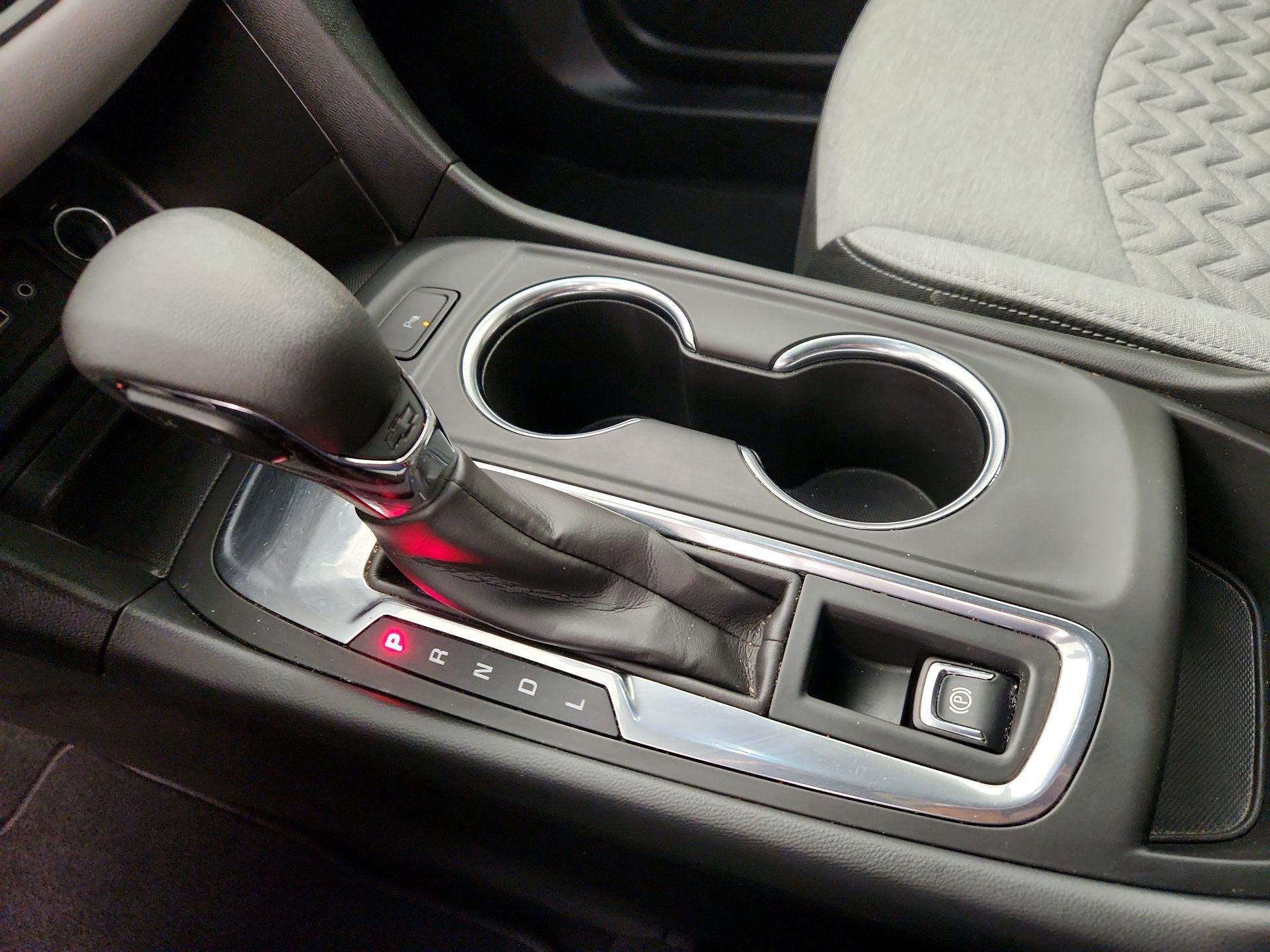 Thumbnail: 2022 Chevrolet Equinox - 17