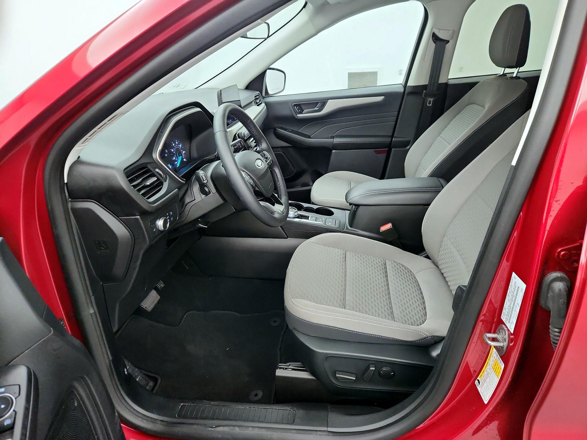 Thumbnail: 2022 Ford Escape - 11