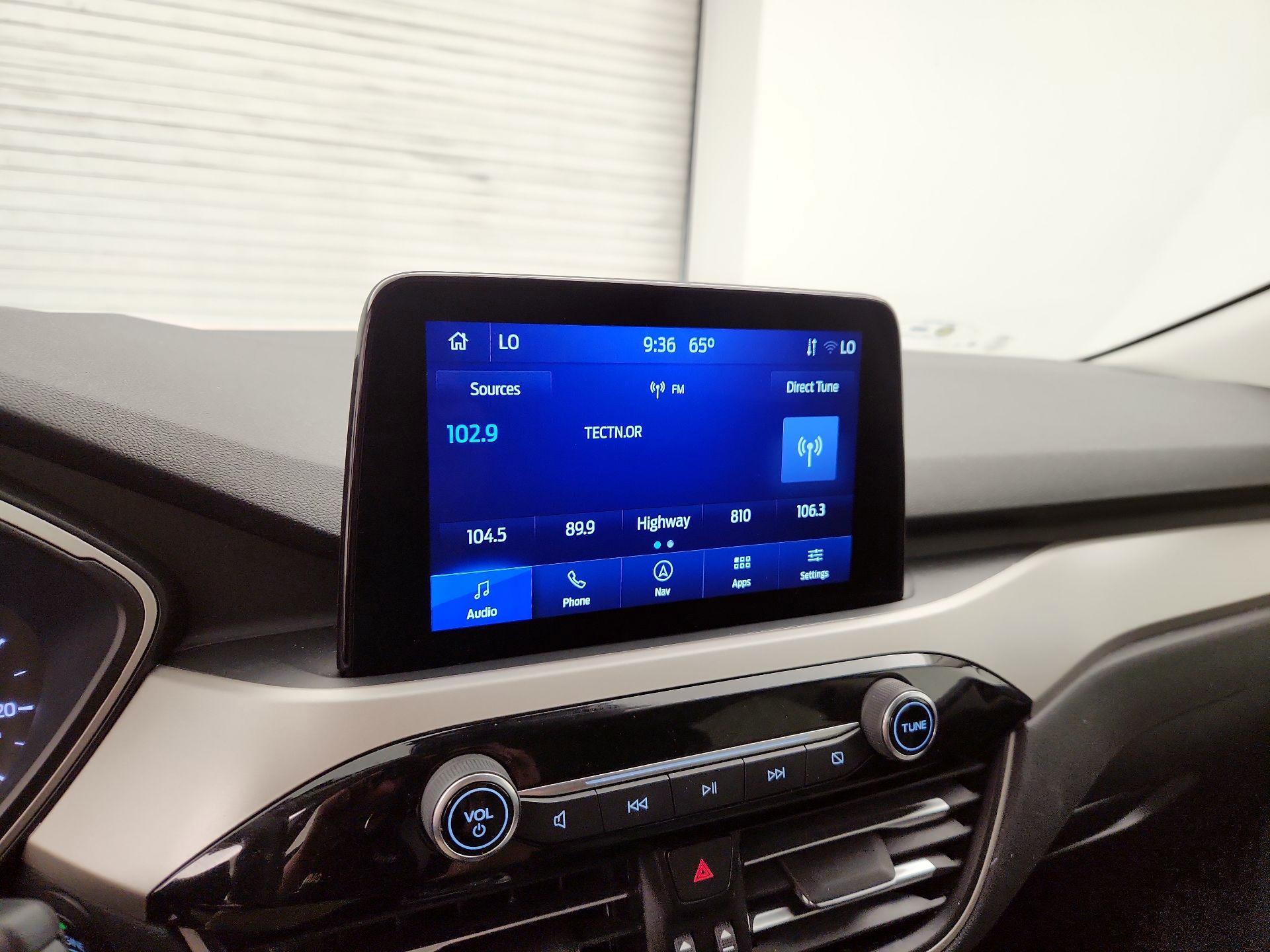 Thumbnail: 2022 Ford Escape - 16