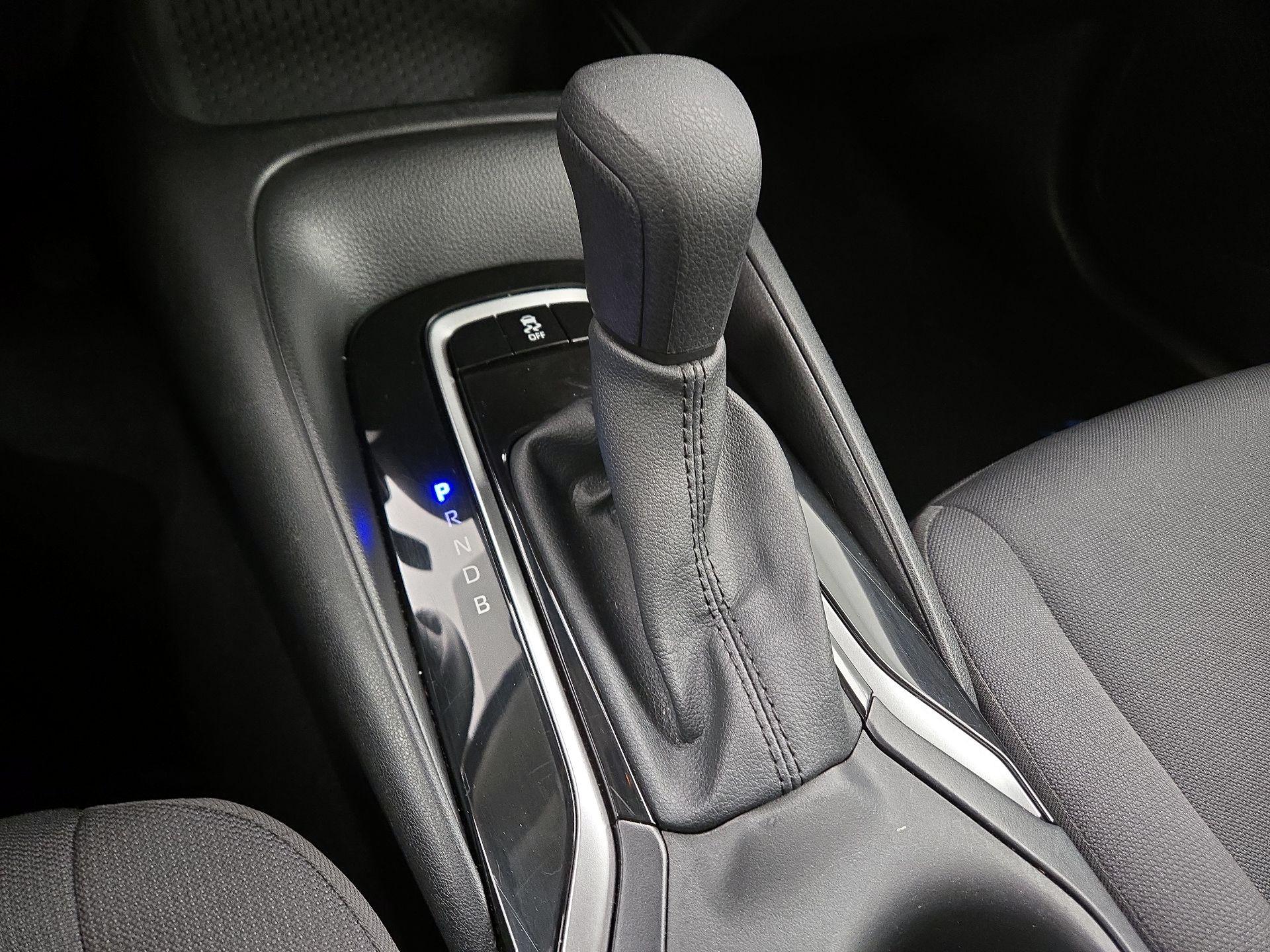 Thumbnail: 2025 Toyota Corolla - 17