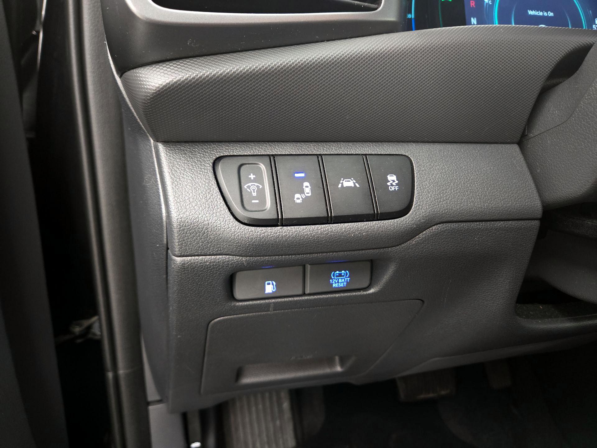 Thumbnail: 2022 Hyundai Ioniq - 13