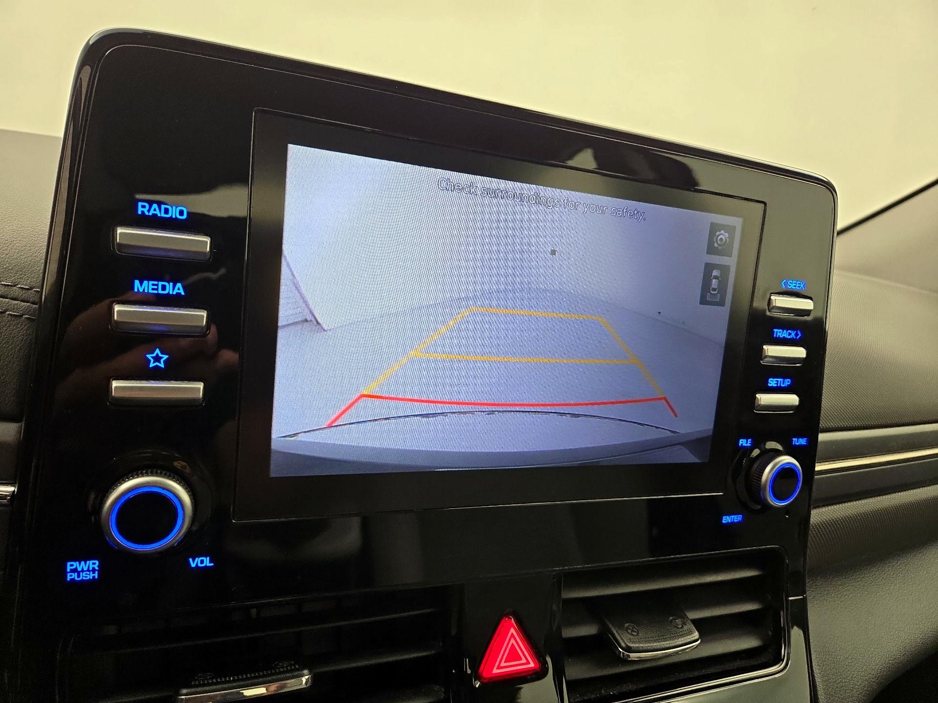 Thumbnail: 2022 Hyundai Ioniq - 14