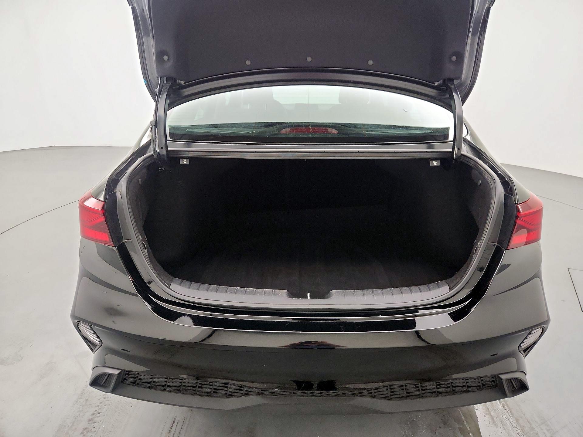 Thumbnail: 2024 Kia Forte - 20