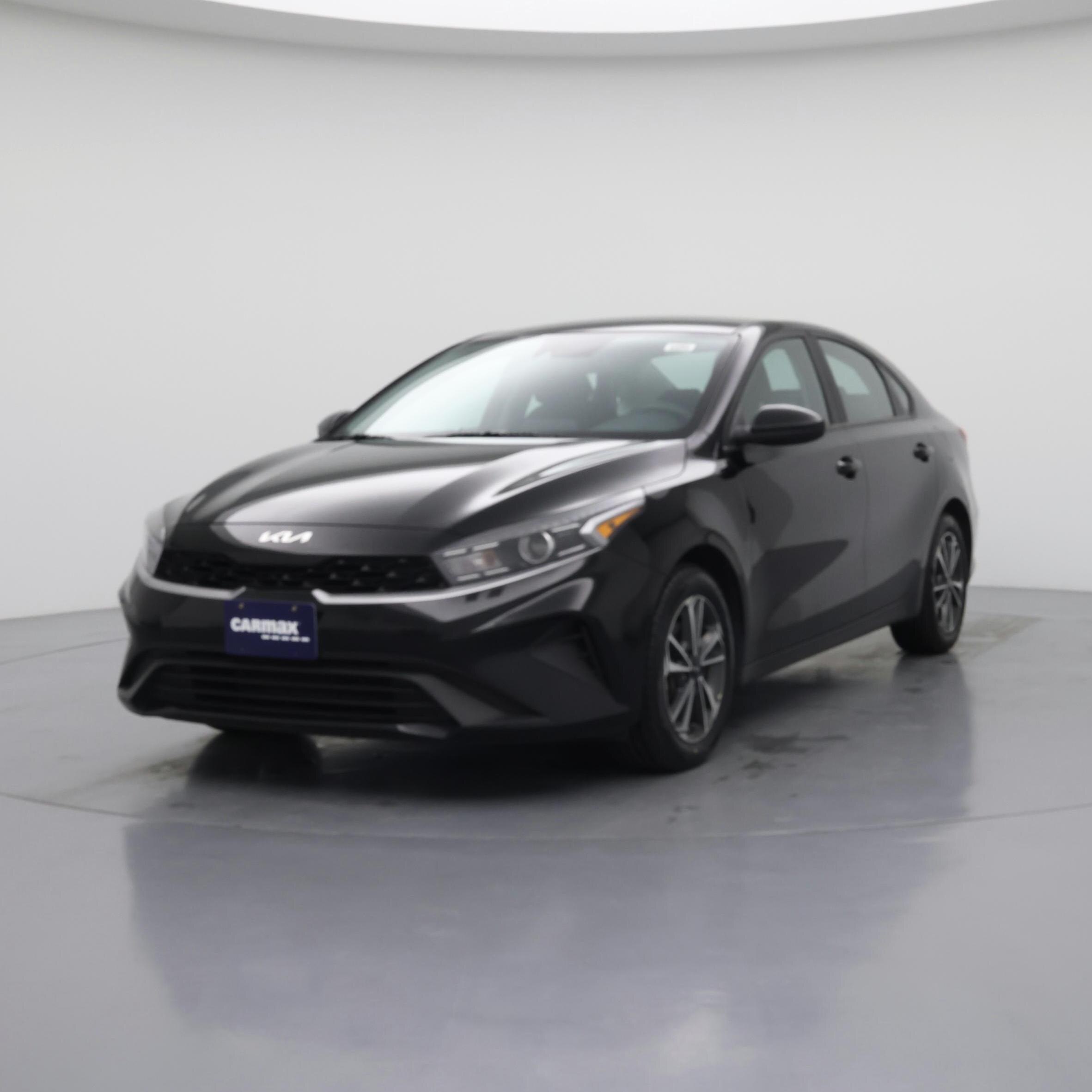 Thumbnail: 2024 Kia Forte - 4