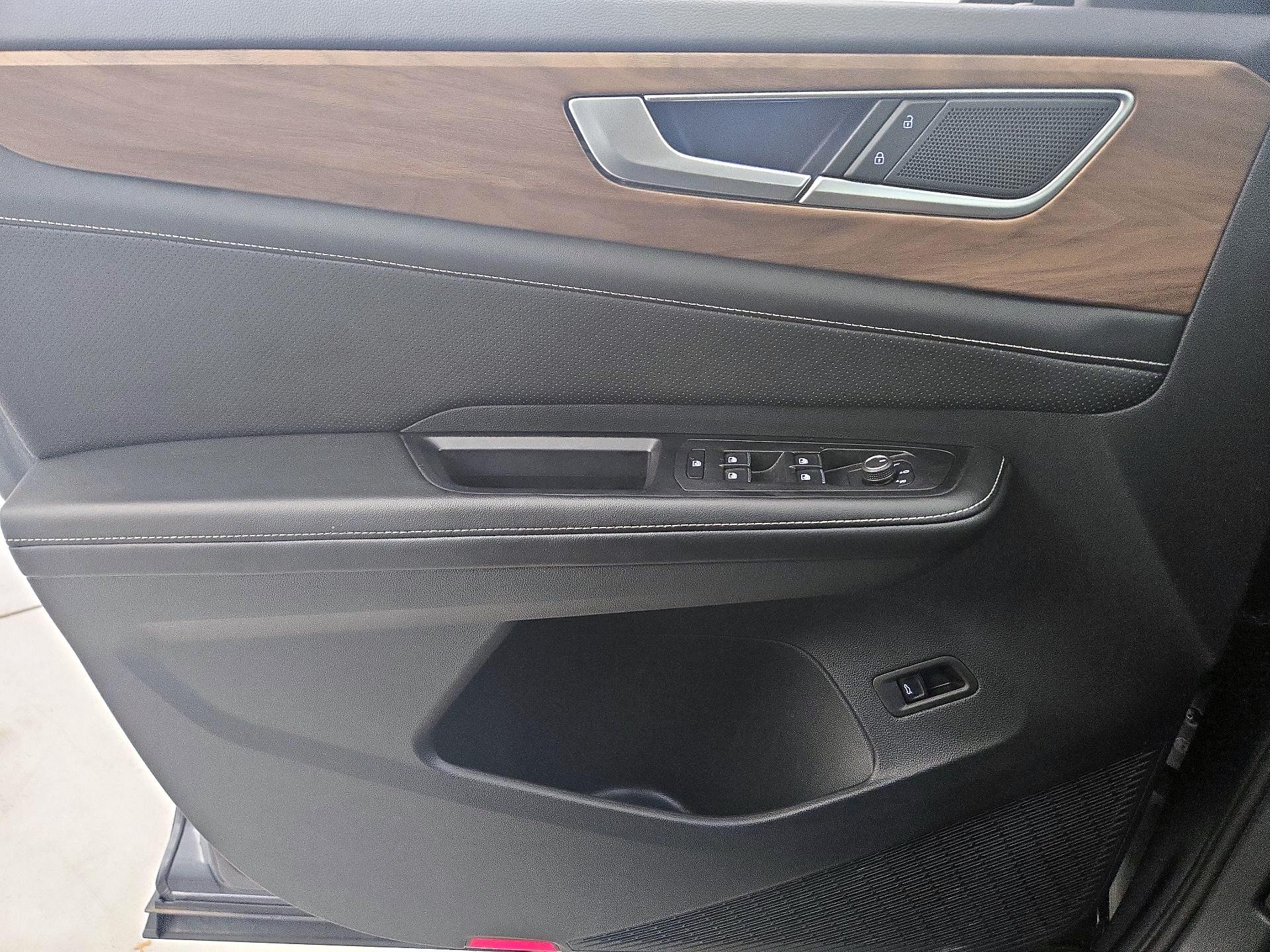 Thumbnail: 2024 Volkswagen Atlas - 12