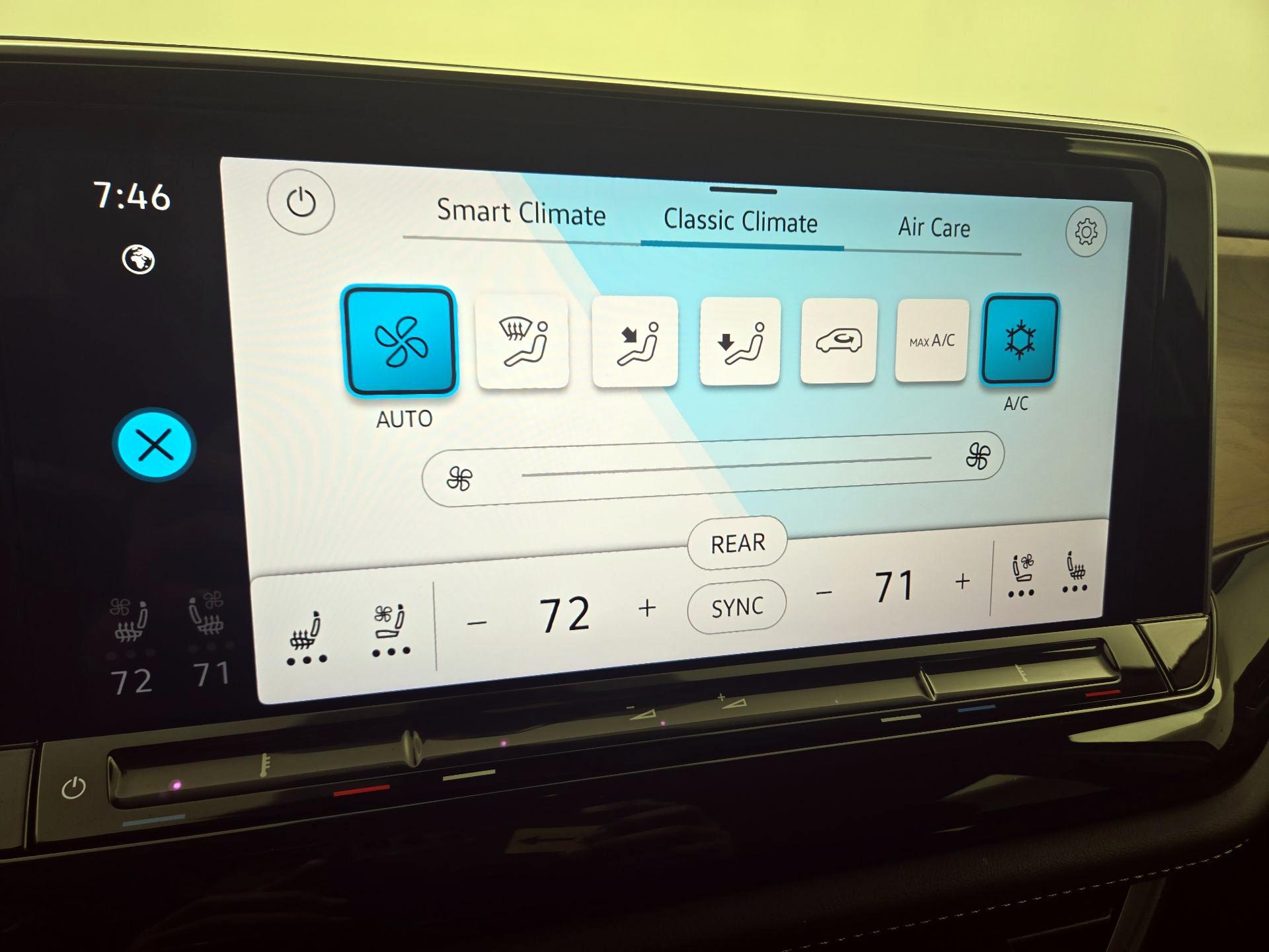 Thumbnail: 2024 Volkswagen Atlas - 17