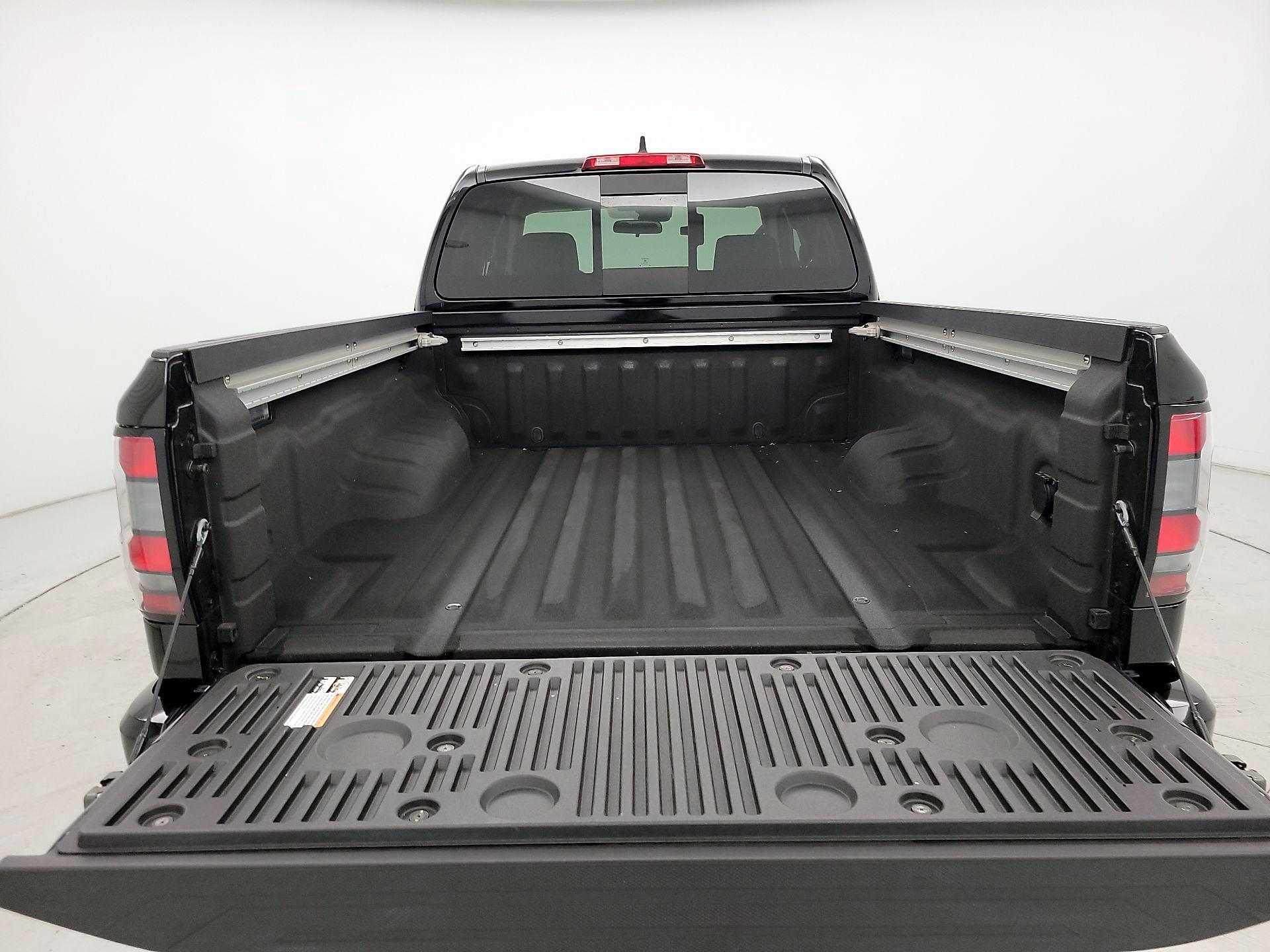 Thumbnail: 2024 Nissan Frontier - 19