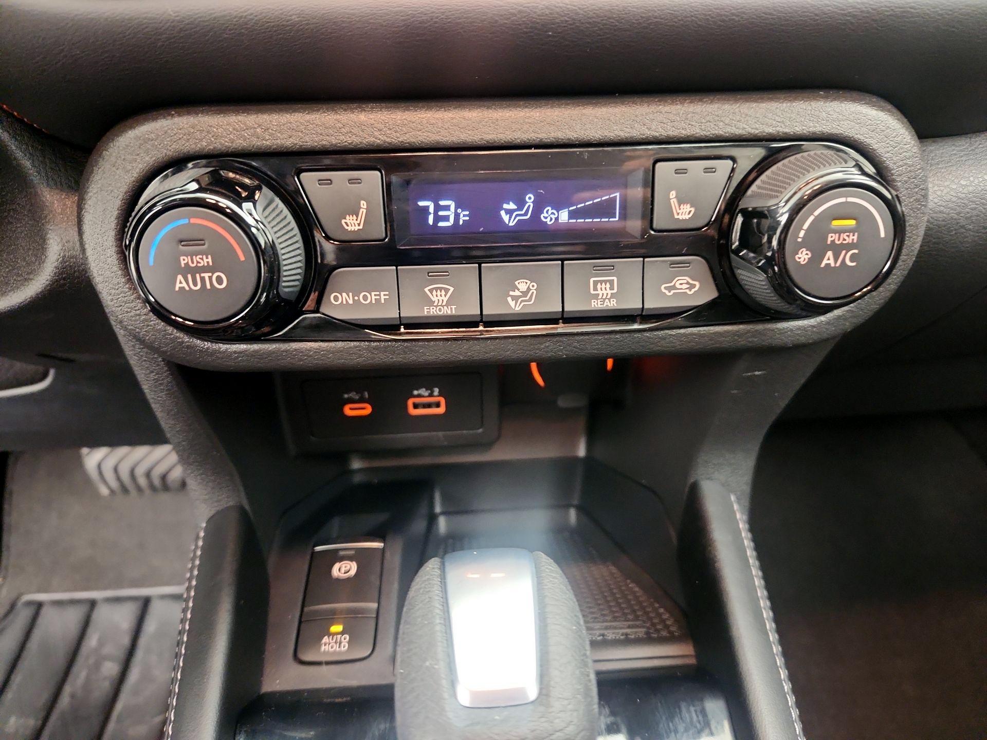 Thumbnail: 2023 Nissan Kicks - 16