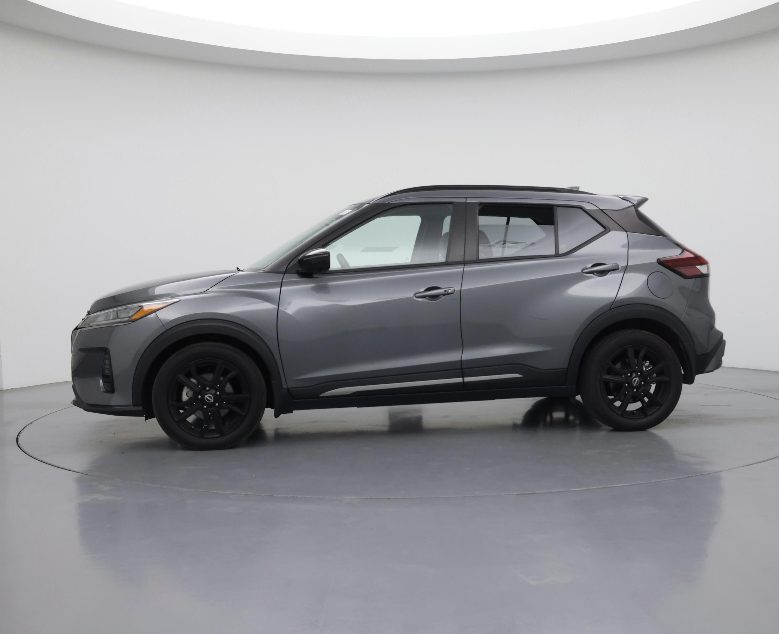 Thumbnail: 2023 Nissan Kicks - 3