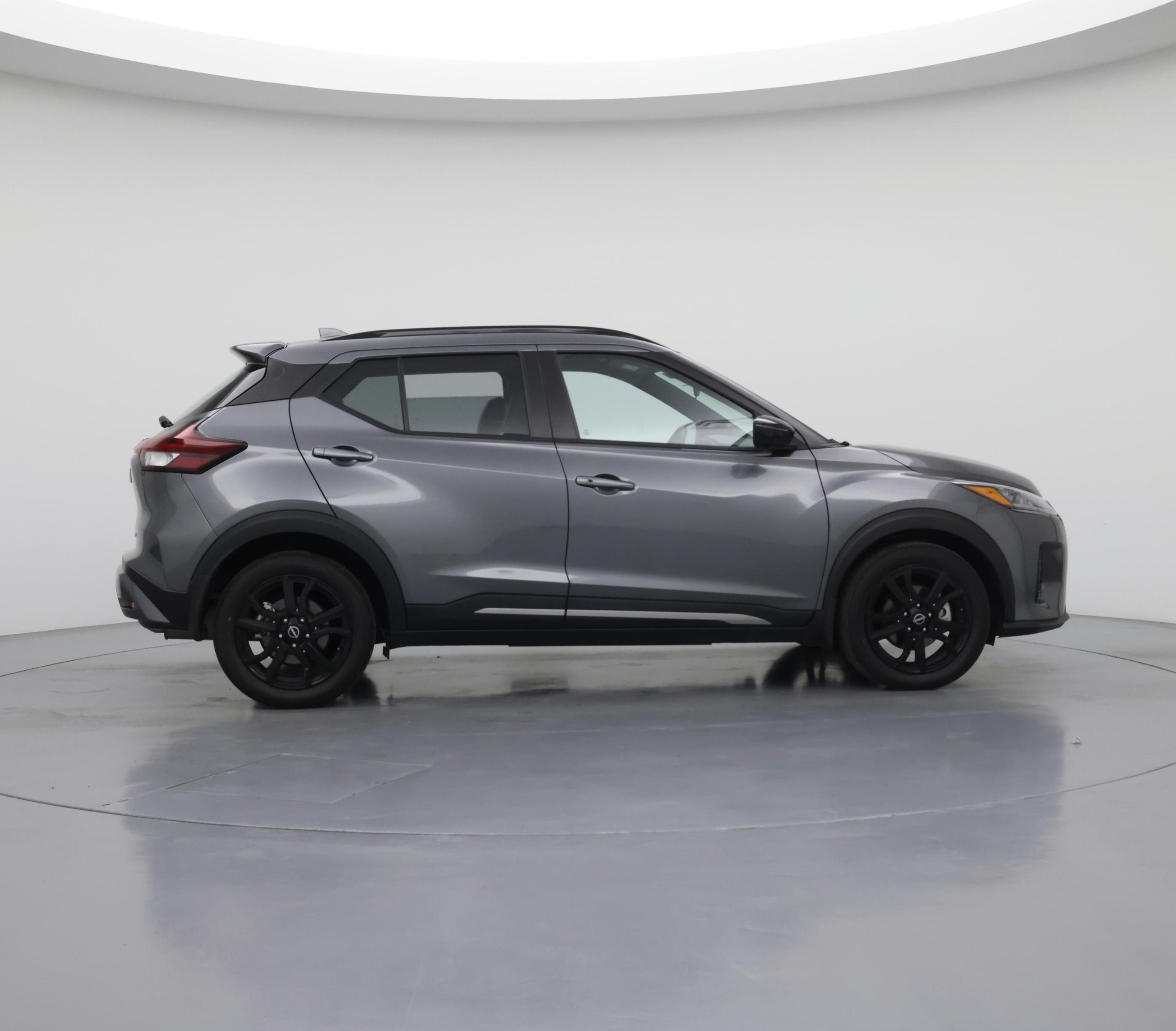 Thumbnail: 2023 Nissan Kicks - 7