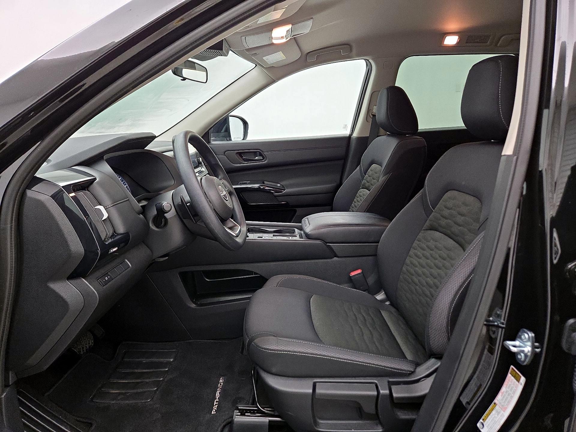 Thumbnail: 2025 Nissan Pathfinder - 11