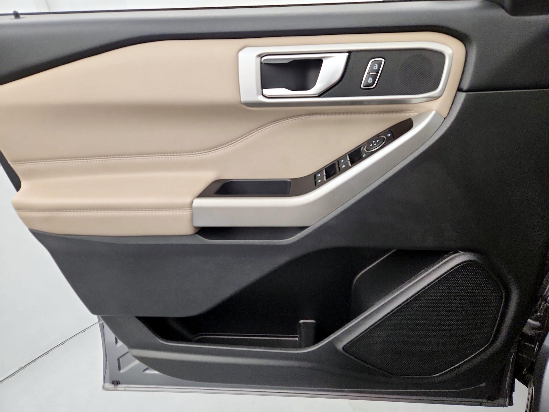 Thumbnail: 2022 Ford Explorer - 12