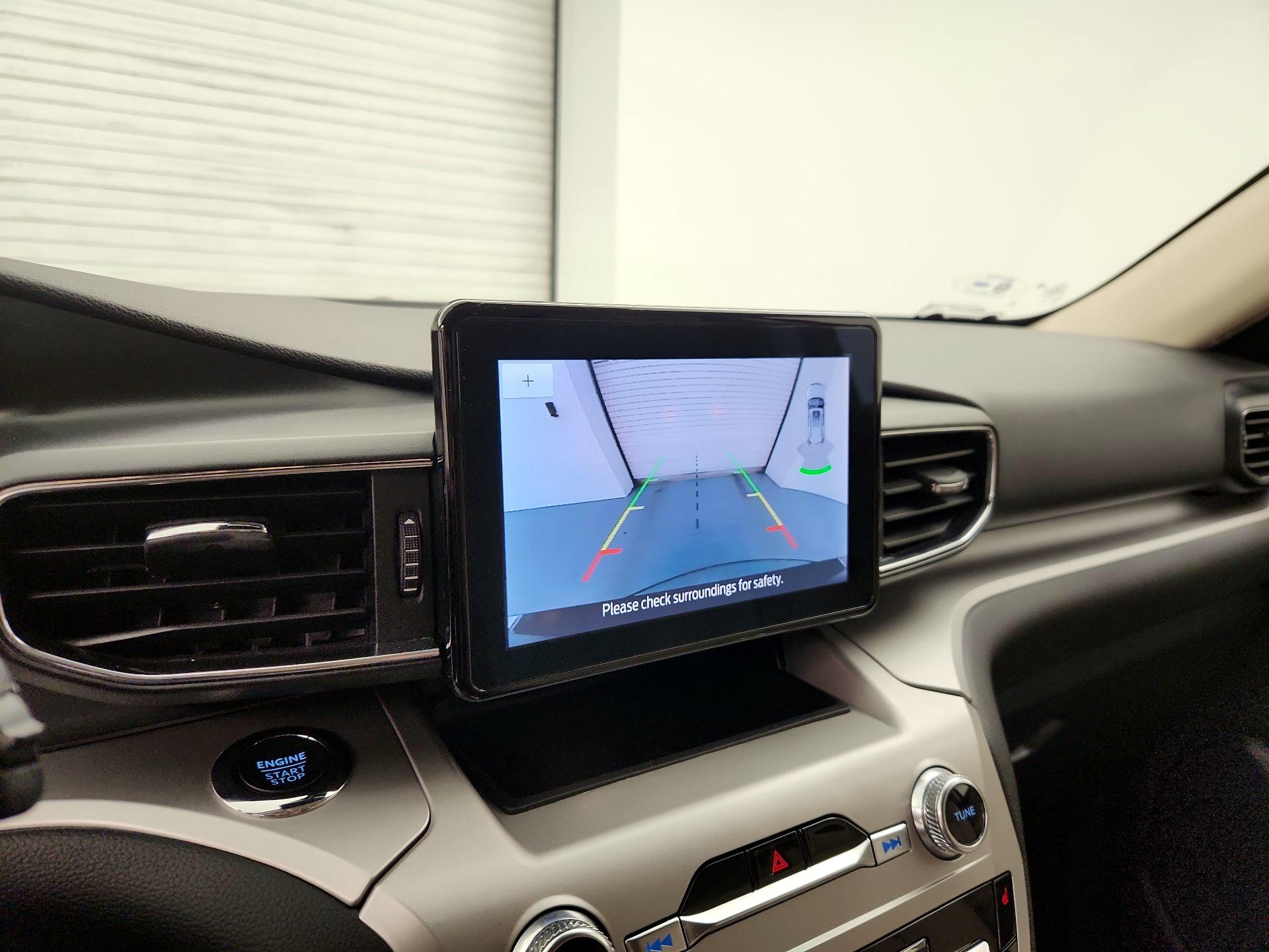 Thumbnail: 2022 Ford Explorer - 14