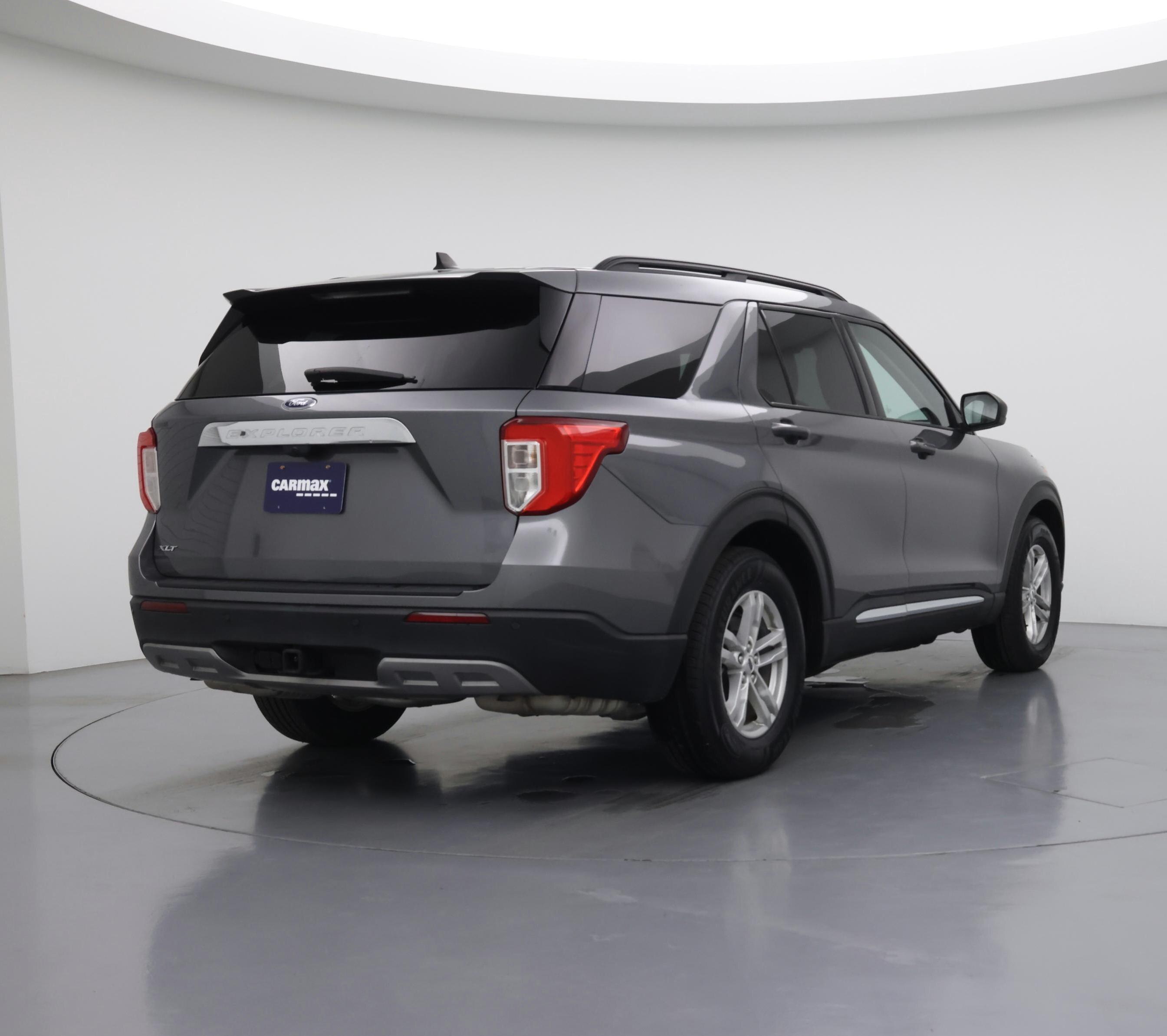 Thumbnail: 2022 Ford Explorer - 8