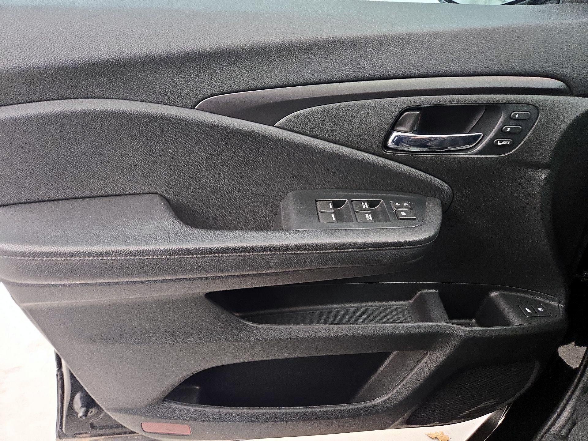 Thumbnail: 2022 Honda Pilot - 12