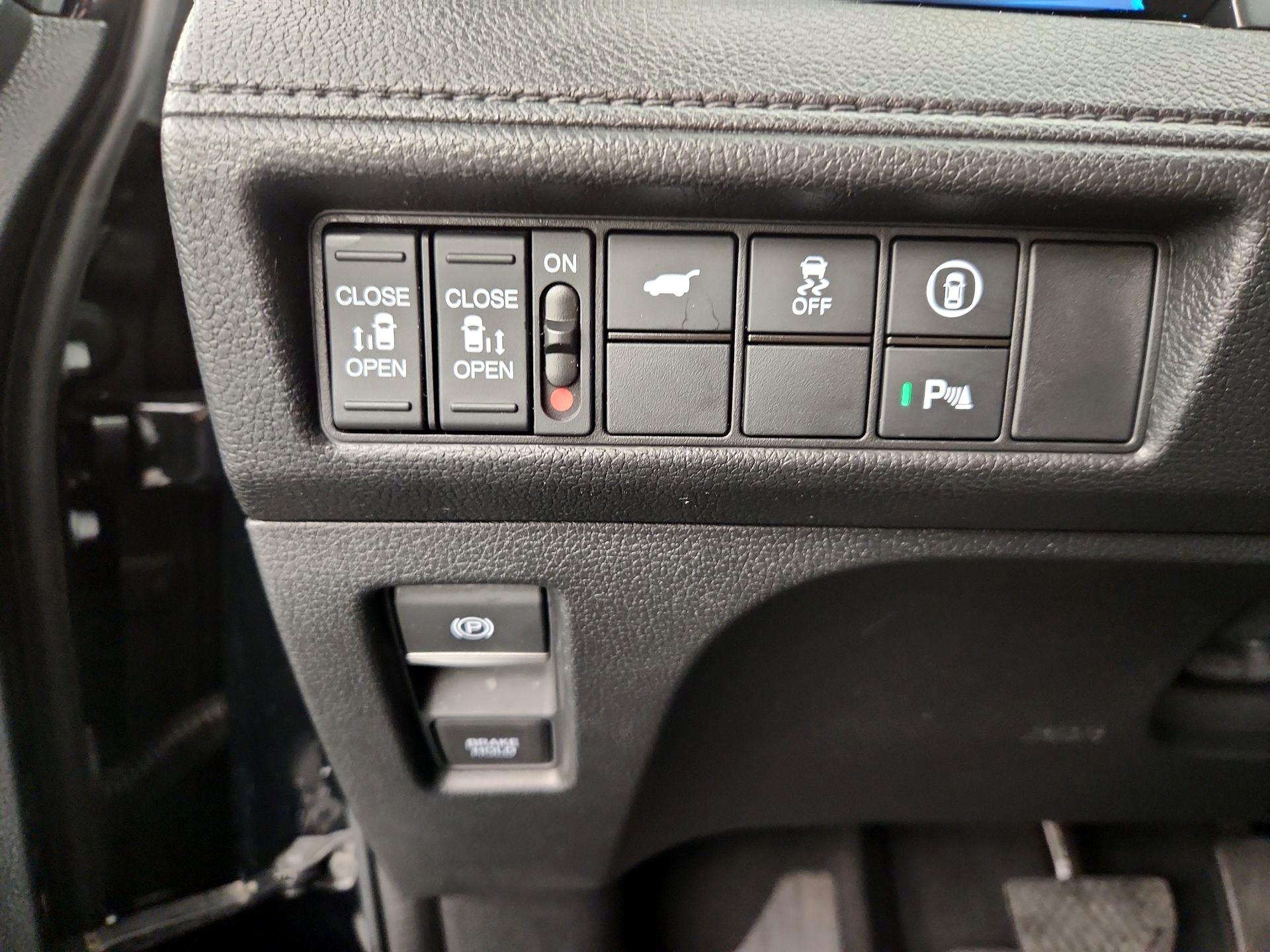 Thumbnail: 2023 Honda Odyssey - 13