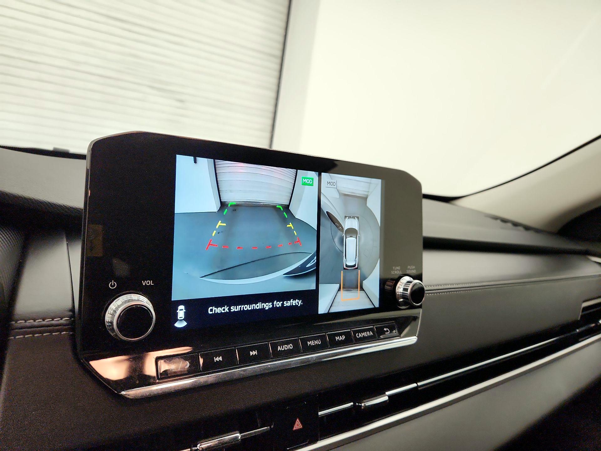 Thumbnail: 2024 Mitsubishi Outlander - 15