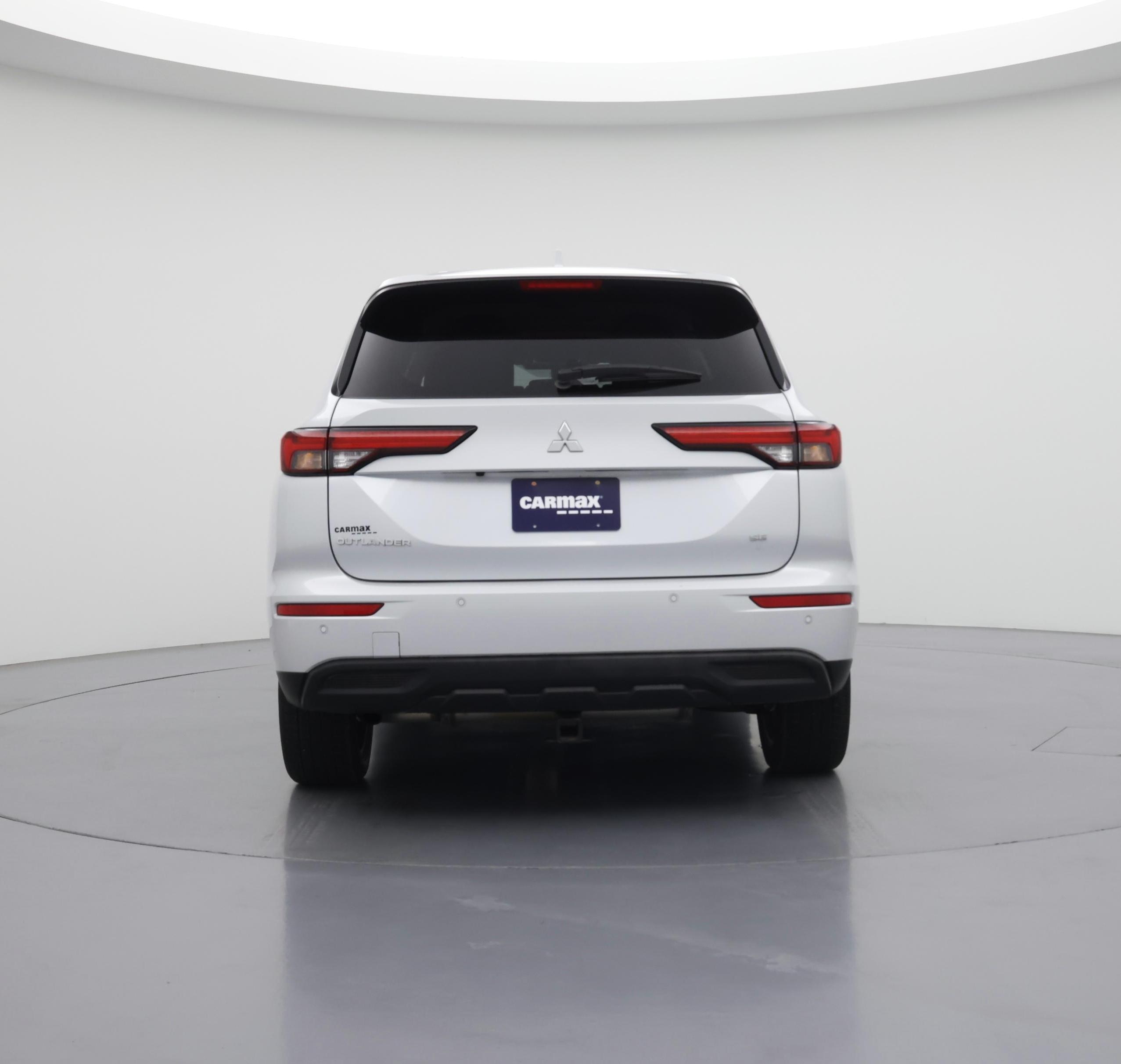 Thumbnail: 2024 Mitsubishi Outlander - 6