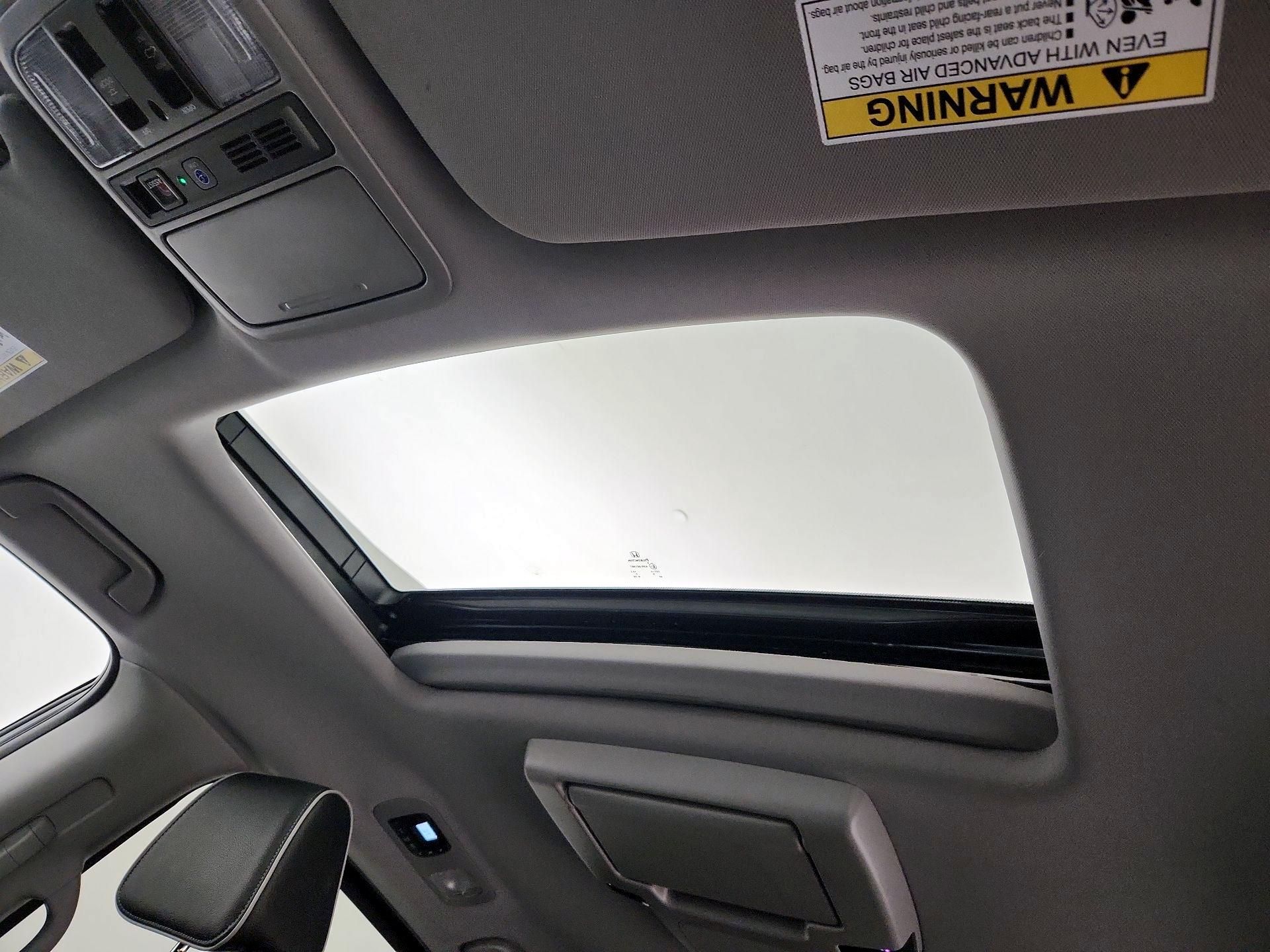 Thumbnail: 2023 Honda Odyssey - 20