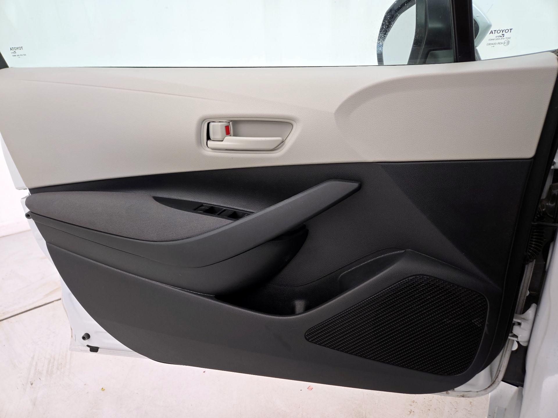 Thumbnail: 2025 Toyota Corolla - 12