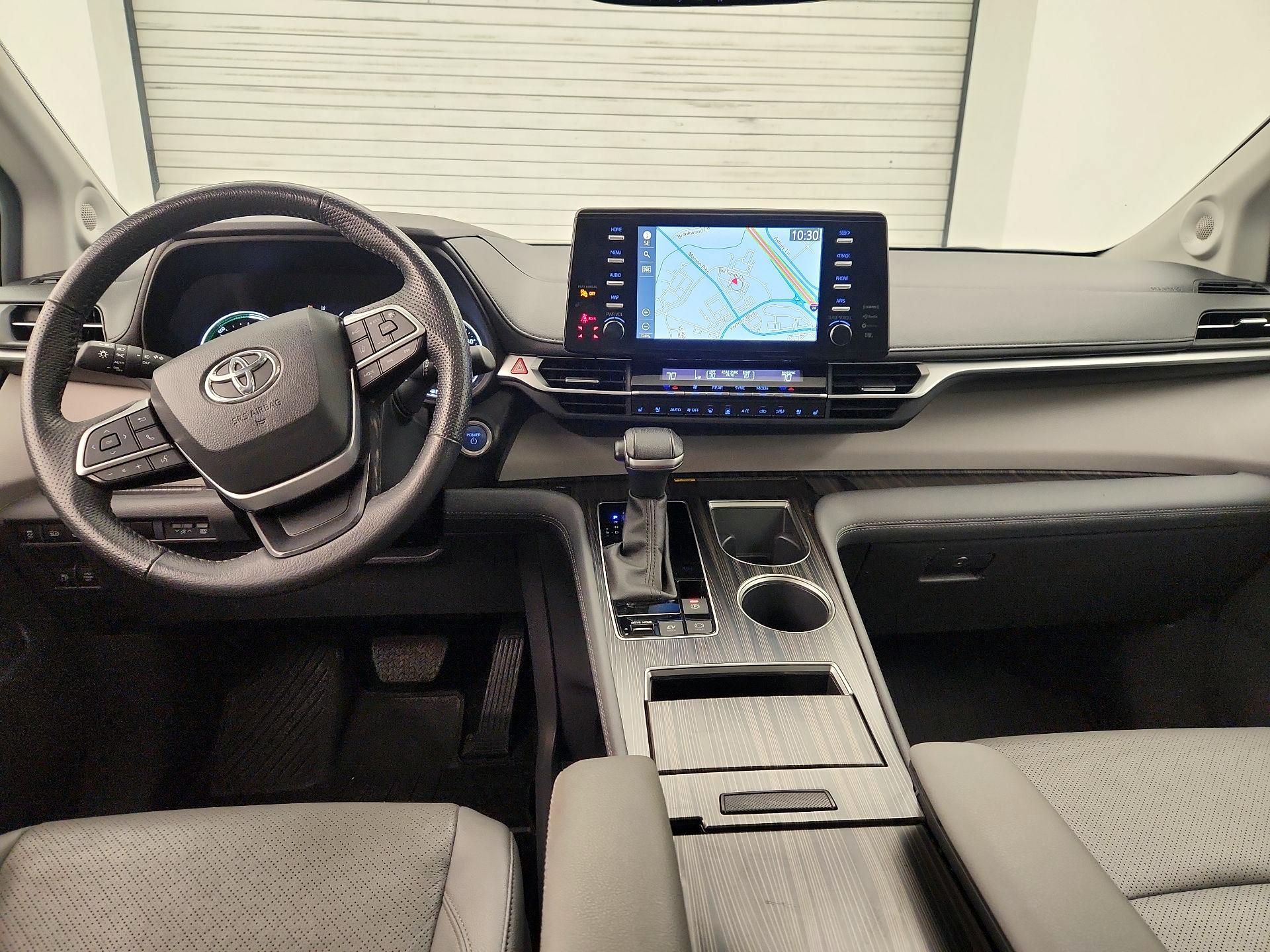 Thumbnail: 2024 Toyota Sienna - 9